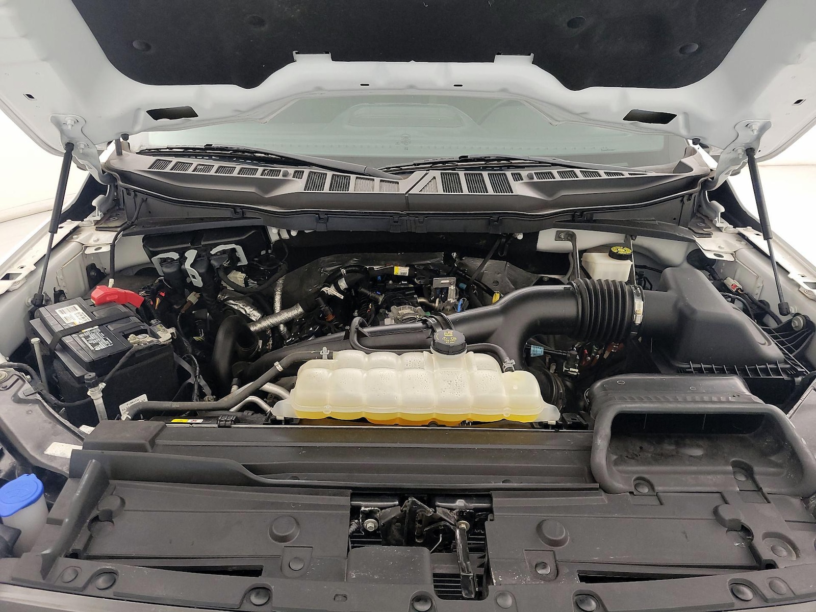 2023 Ford F-150 XLT - Photo 23