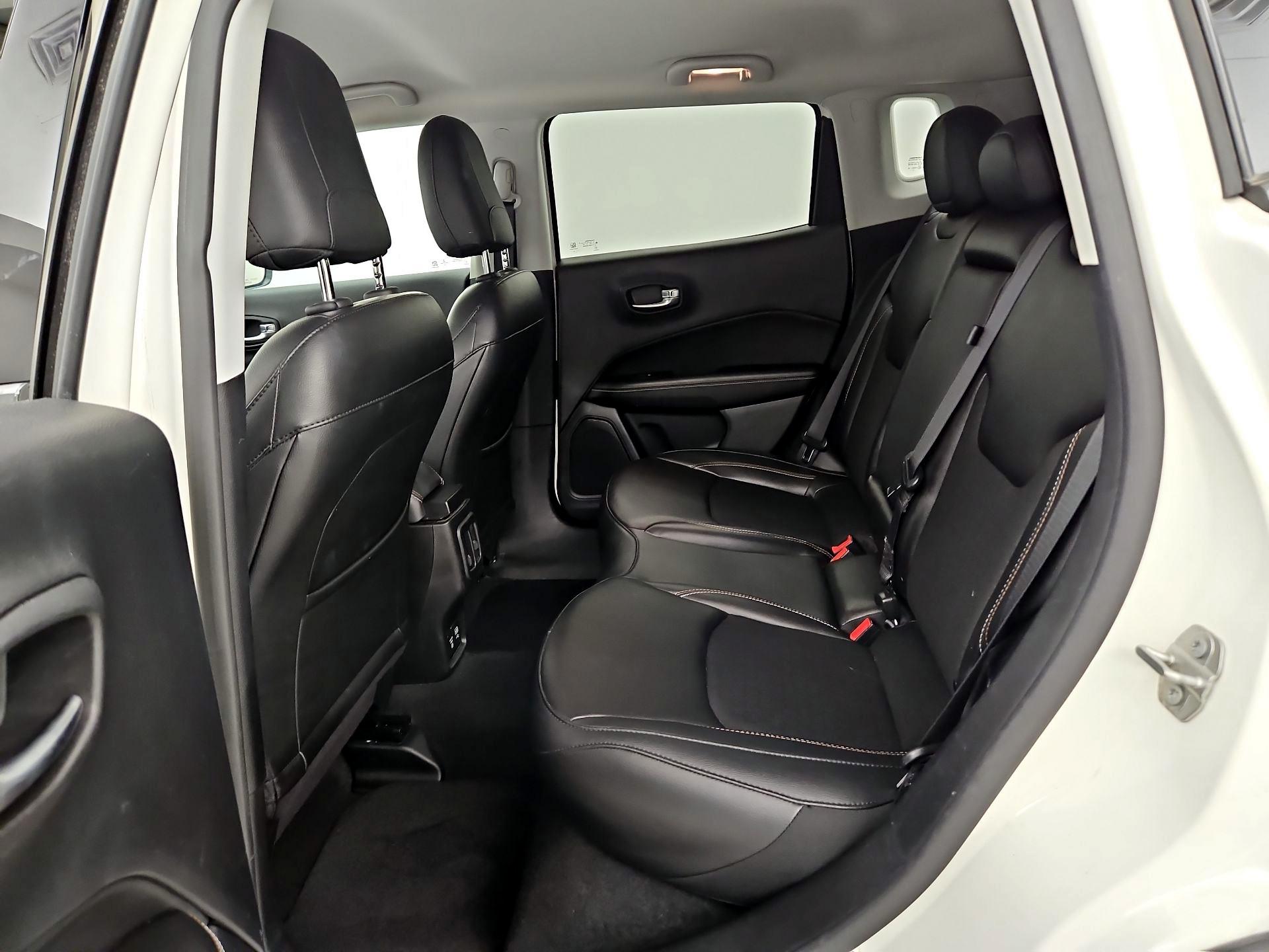 Thumbnail: 2020 Jeep Compass - 20