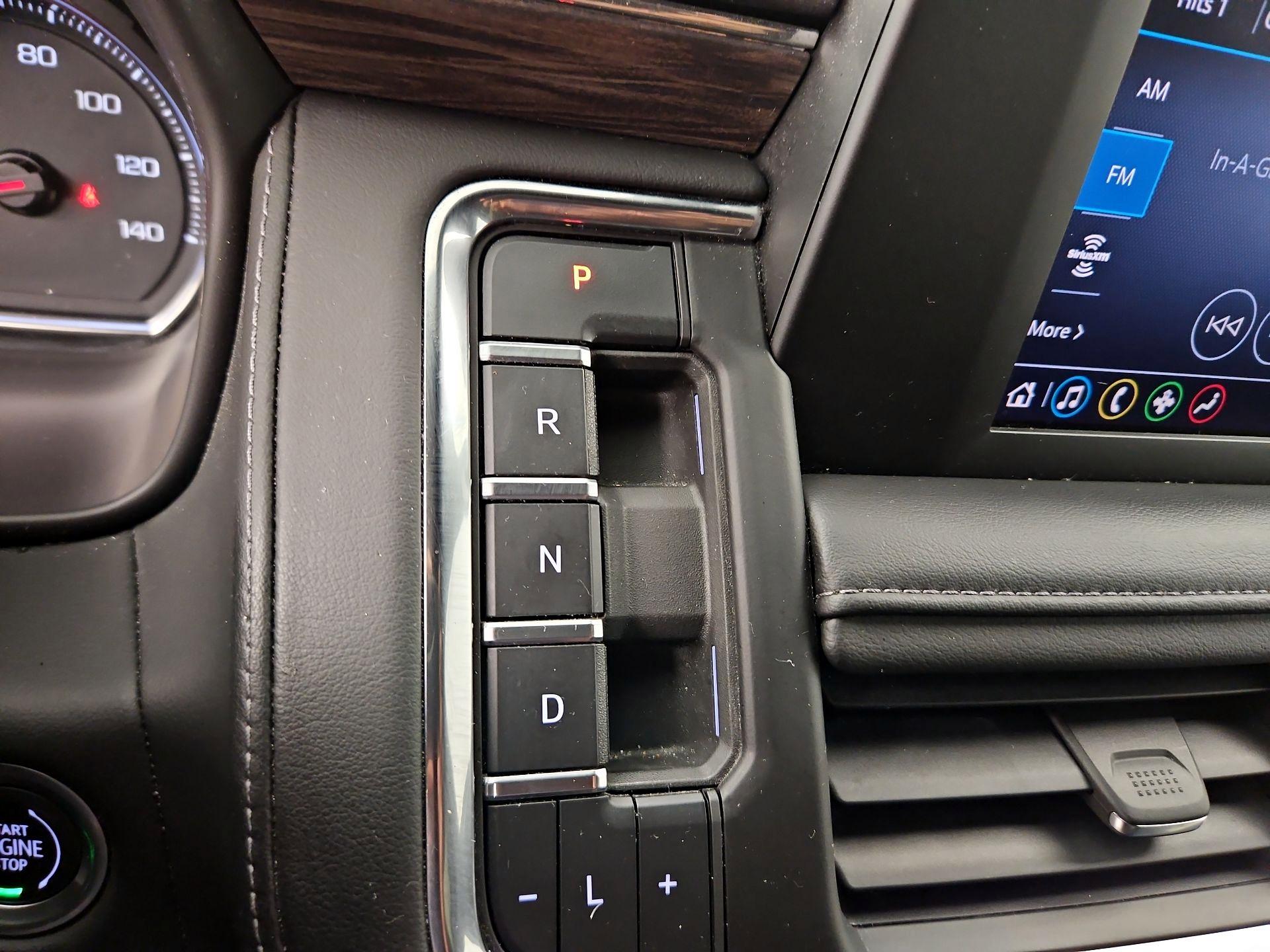 Thumbnail: 2023 Chevrolet Suburban - 17