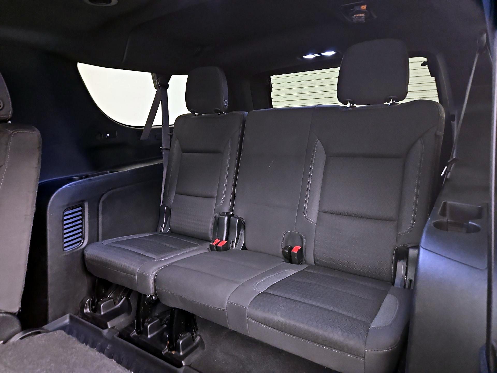 Thumbnail: 2023 Chevrolet Suburban - 20