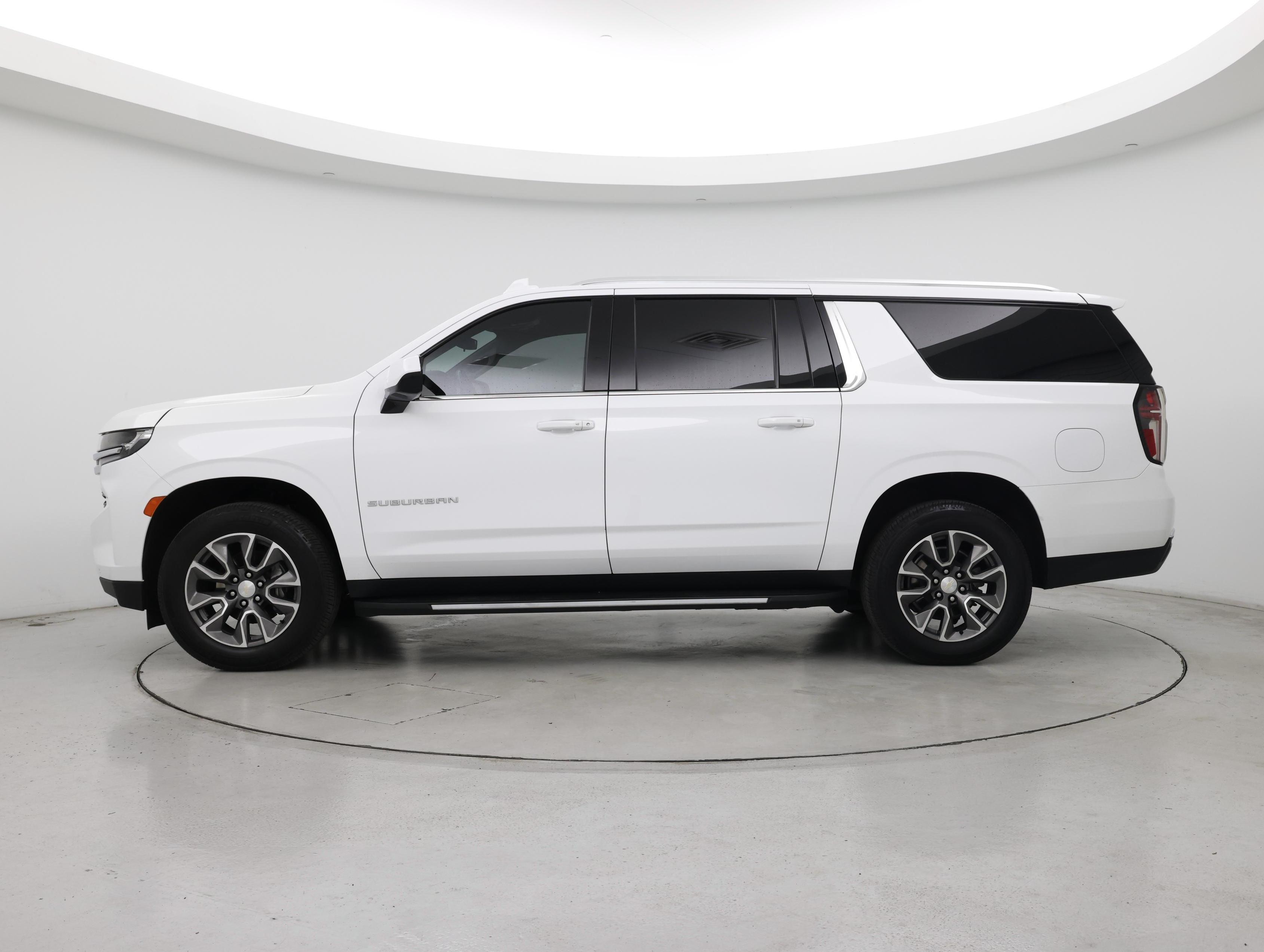 Thumbnail: 2023 Chevrolet Suburban - 3