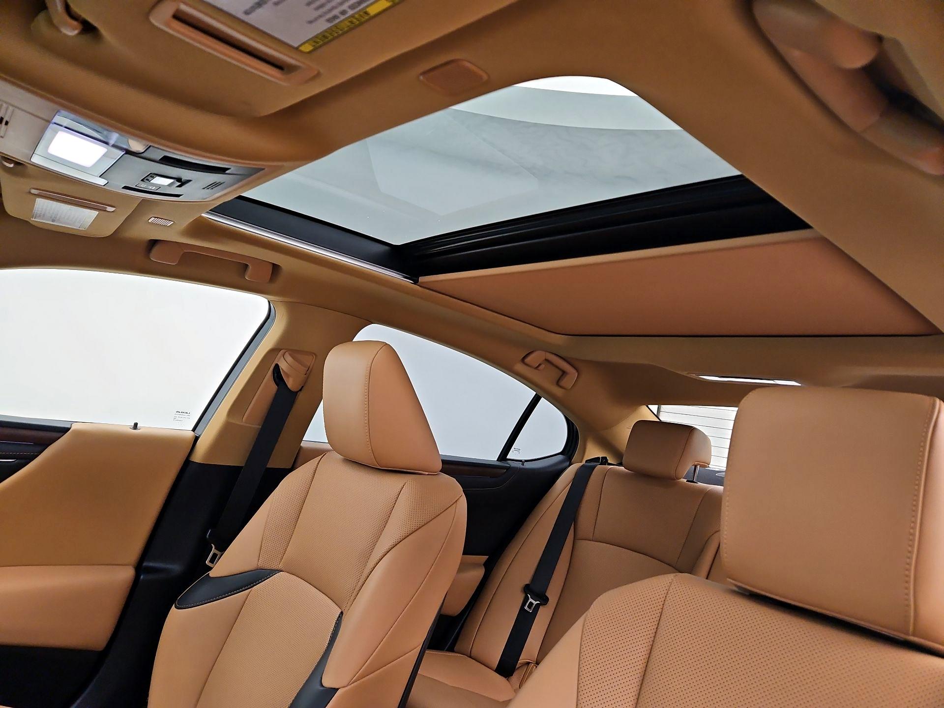 Thumbnail: 2025 Lexus ES - 18