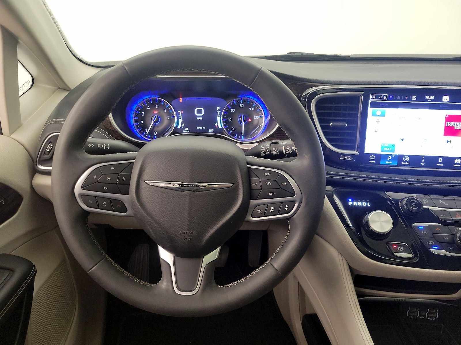 2023 Chrysler Pacifica Limited - Photo 11
