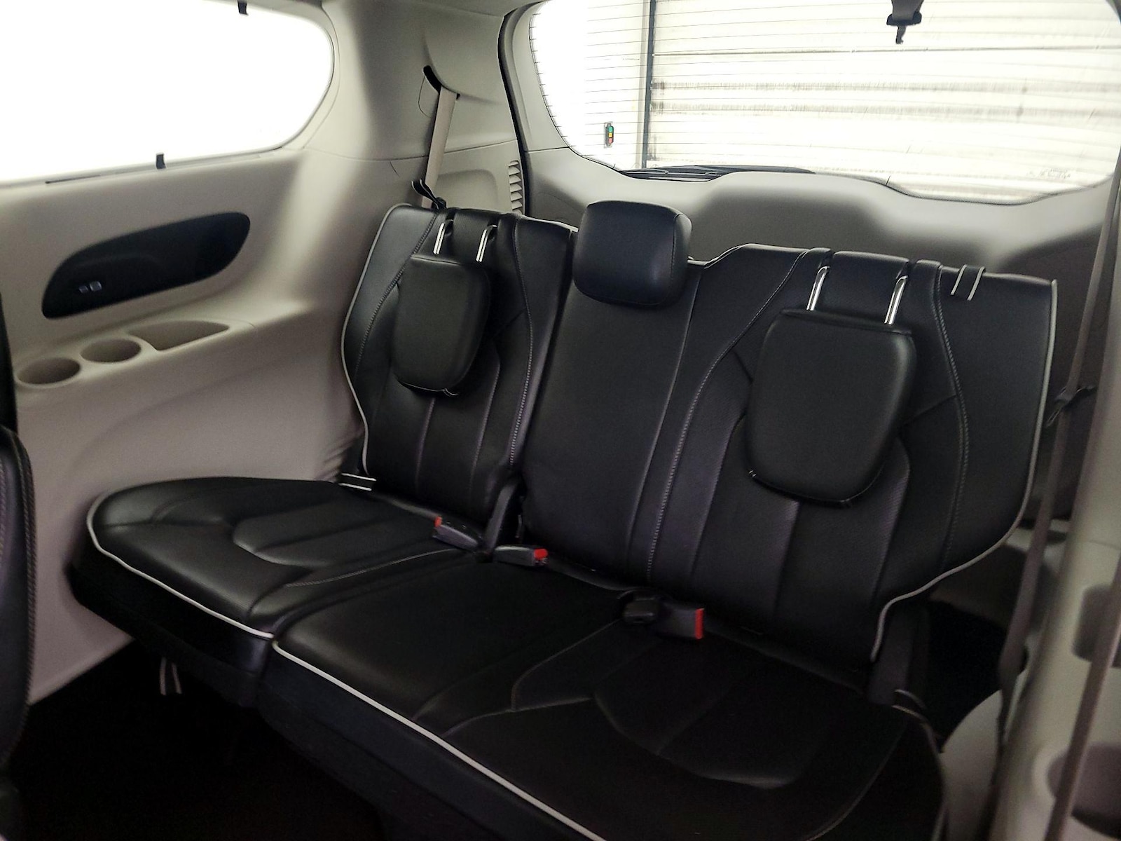 2023 Chrysler Pacifica Limited - Photo 22