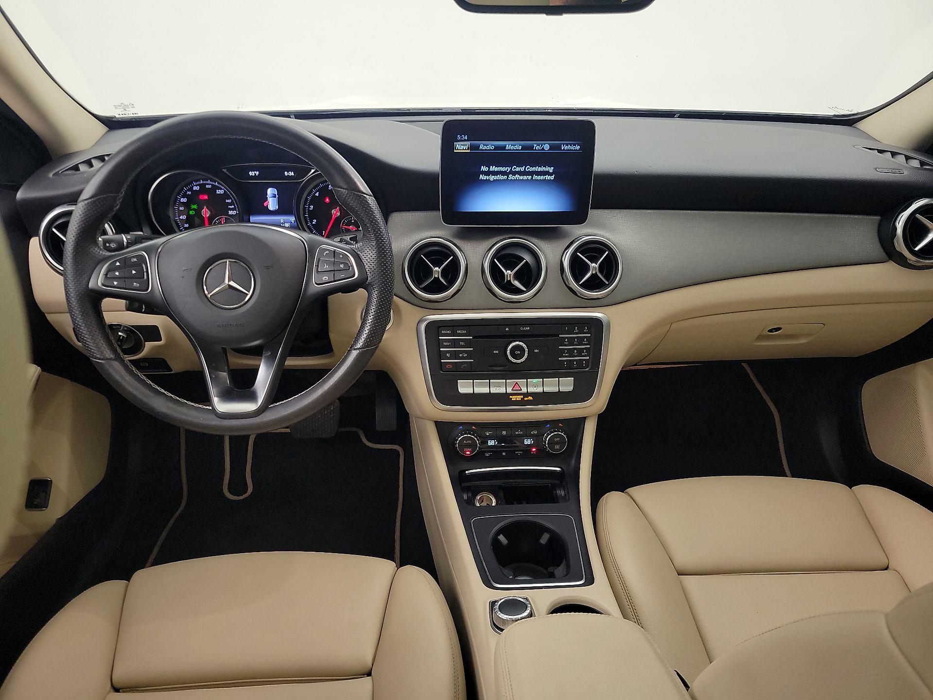 Thumbnail: 2020 Mercedes-Benz GLA - 9