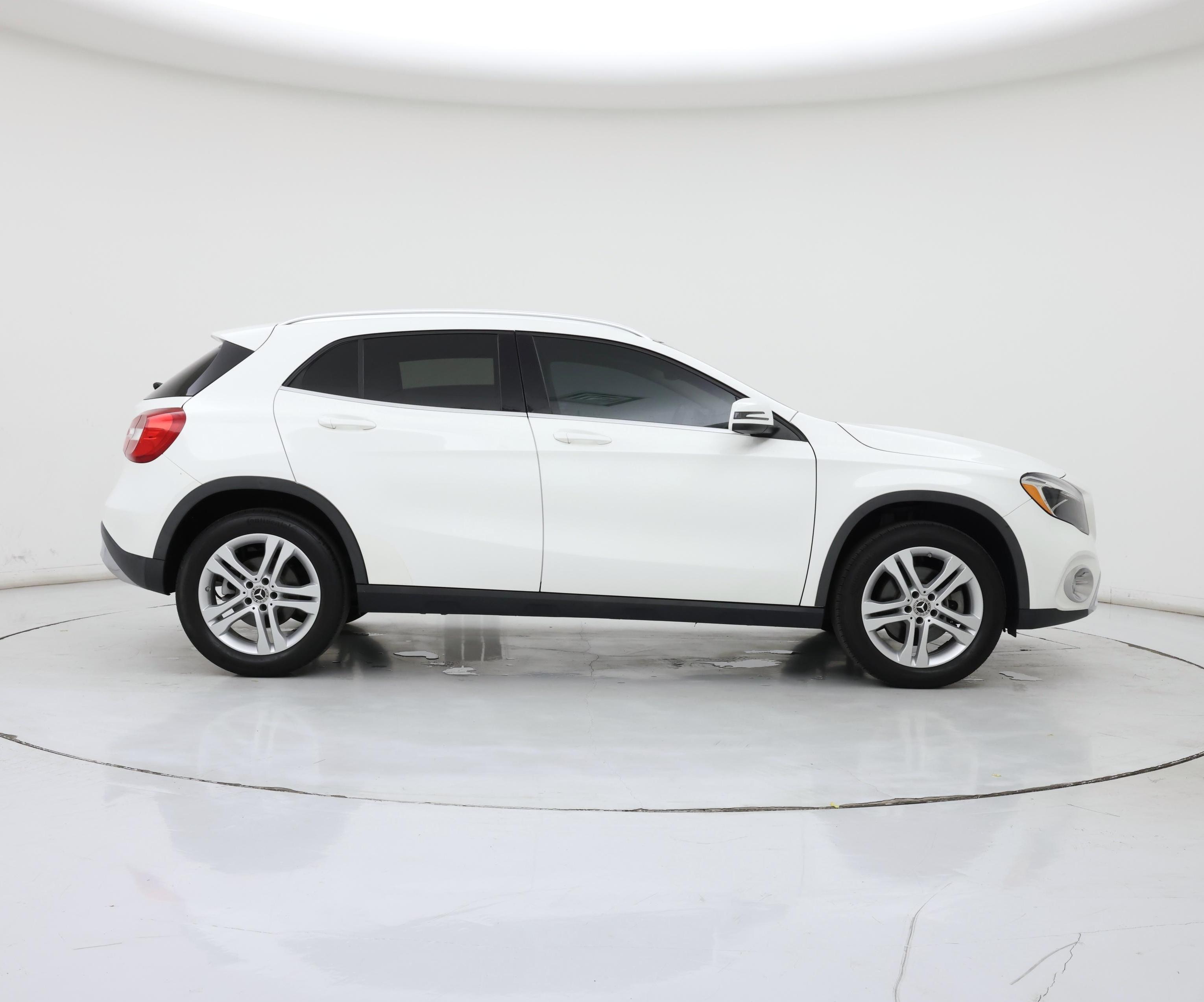 Thumbnail: 2020 Mercedes-Benz GLA - 7