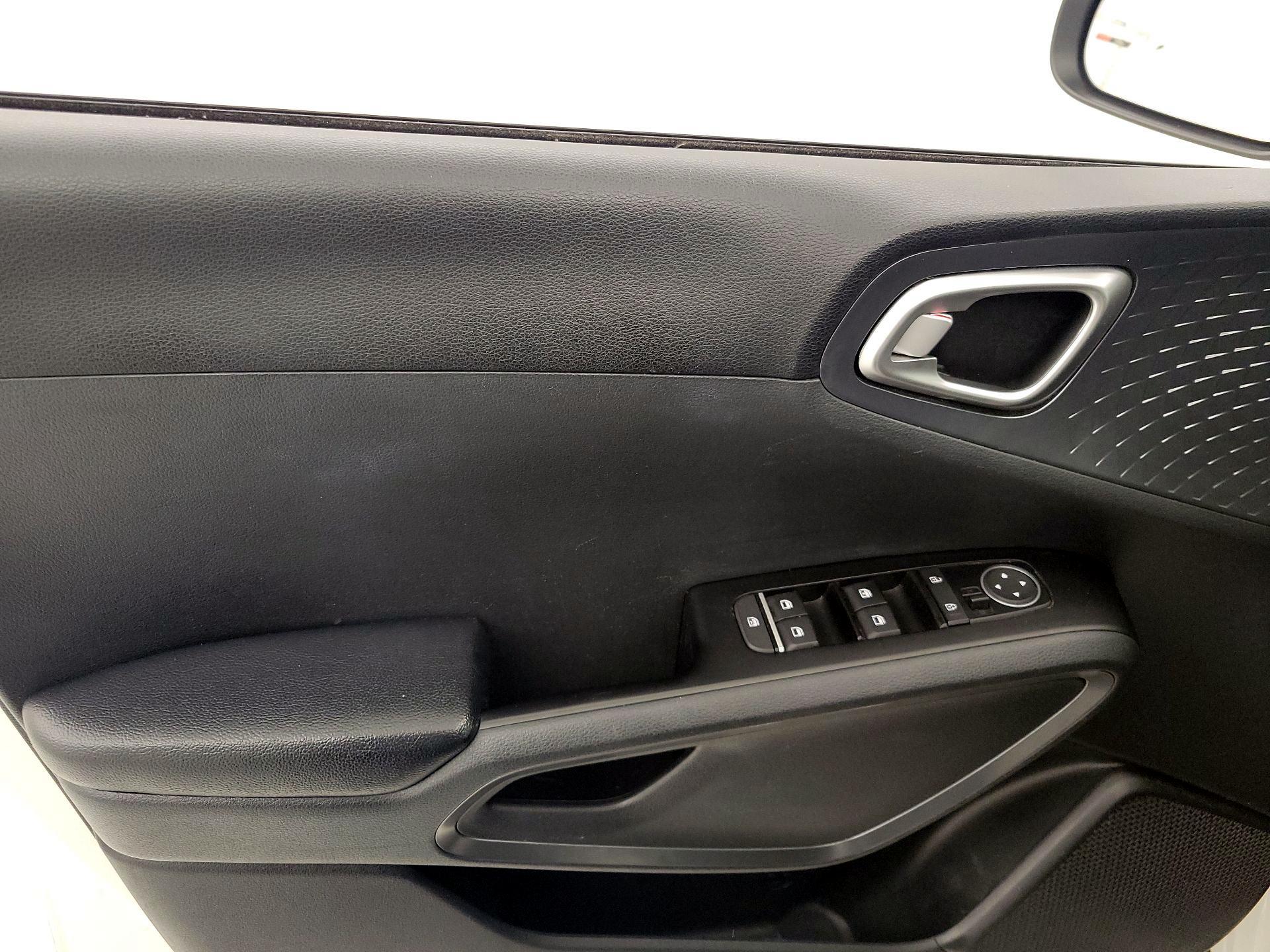 Thumbnail: 2021 Kia Soul - 12