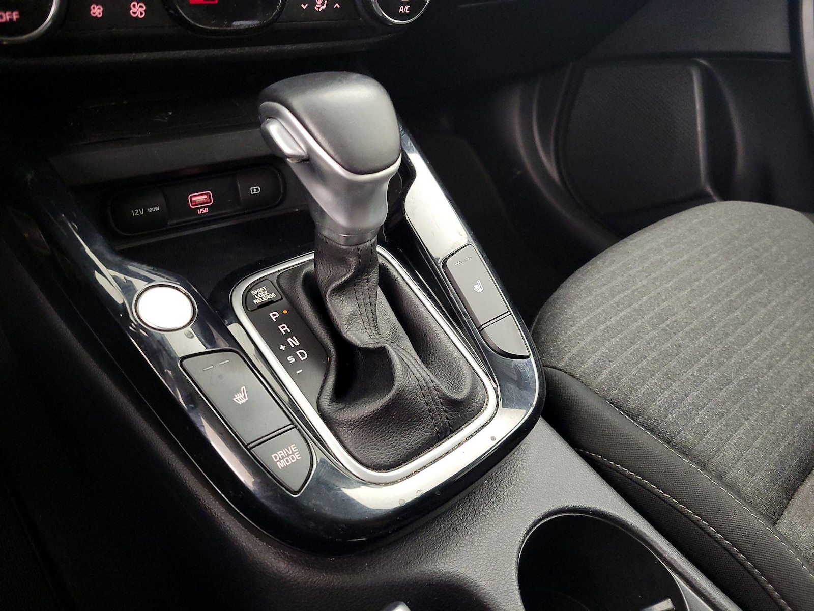 2021 Kia Soul EX - Photo 19