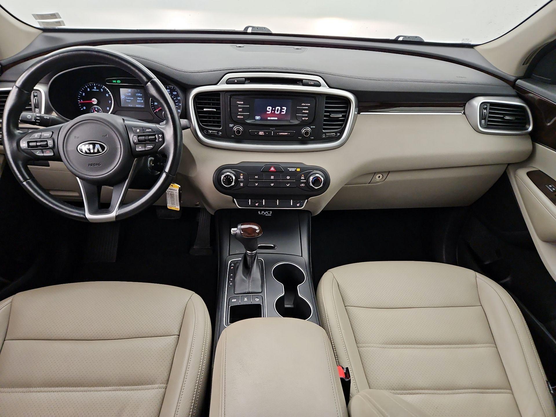 Thumbnail: 2016 Kia Sorento - 9