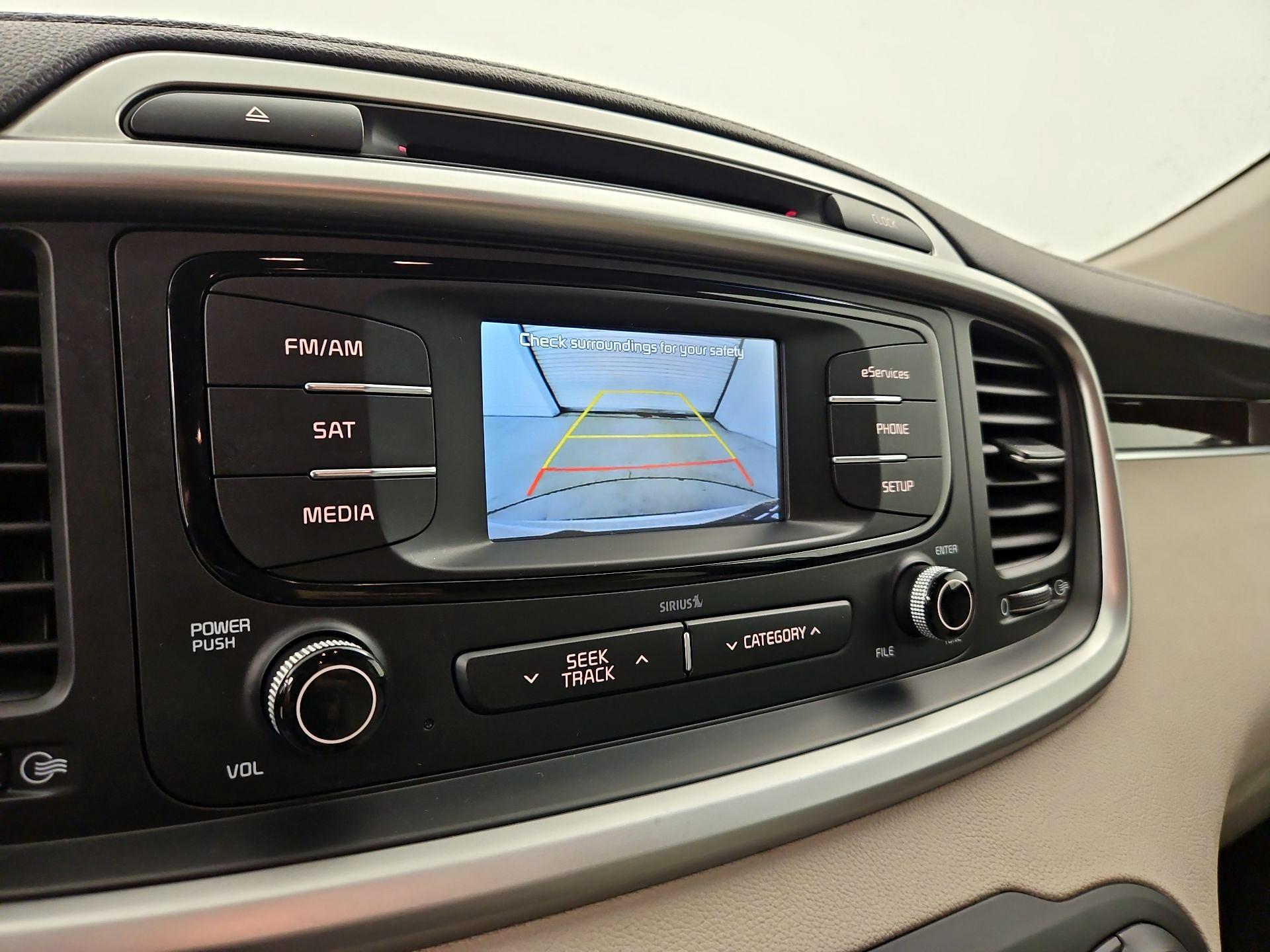 Thumbnail: 2016 Kia Sorento - 14