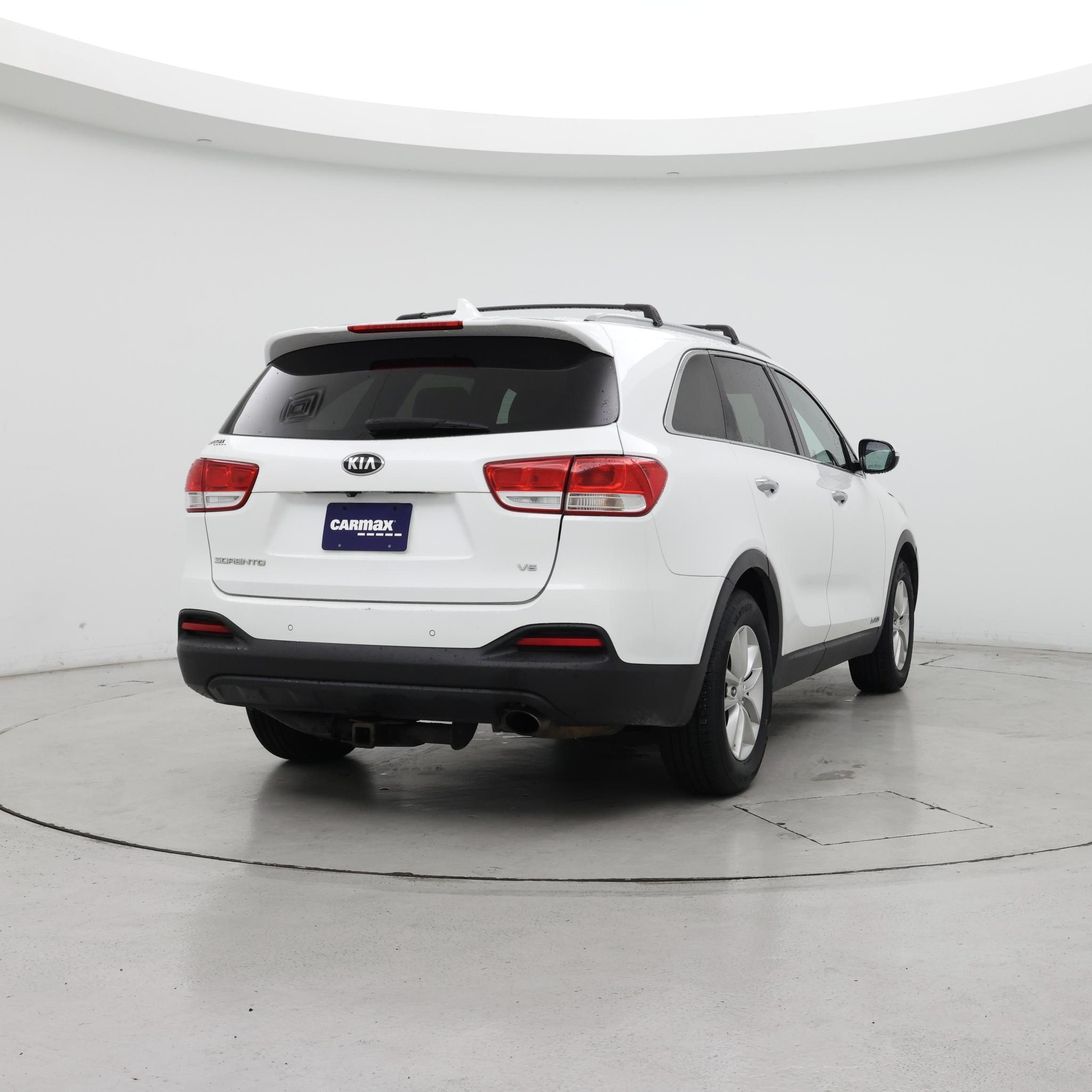 Thumbnail: 2016 Kia Sorento - 8