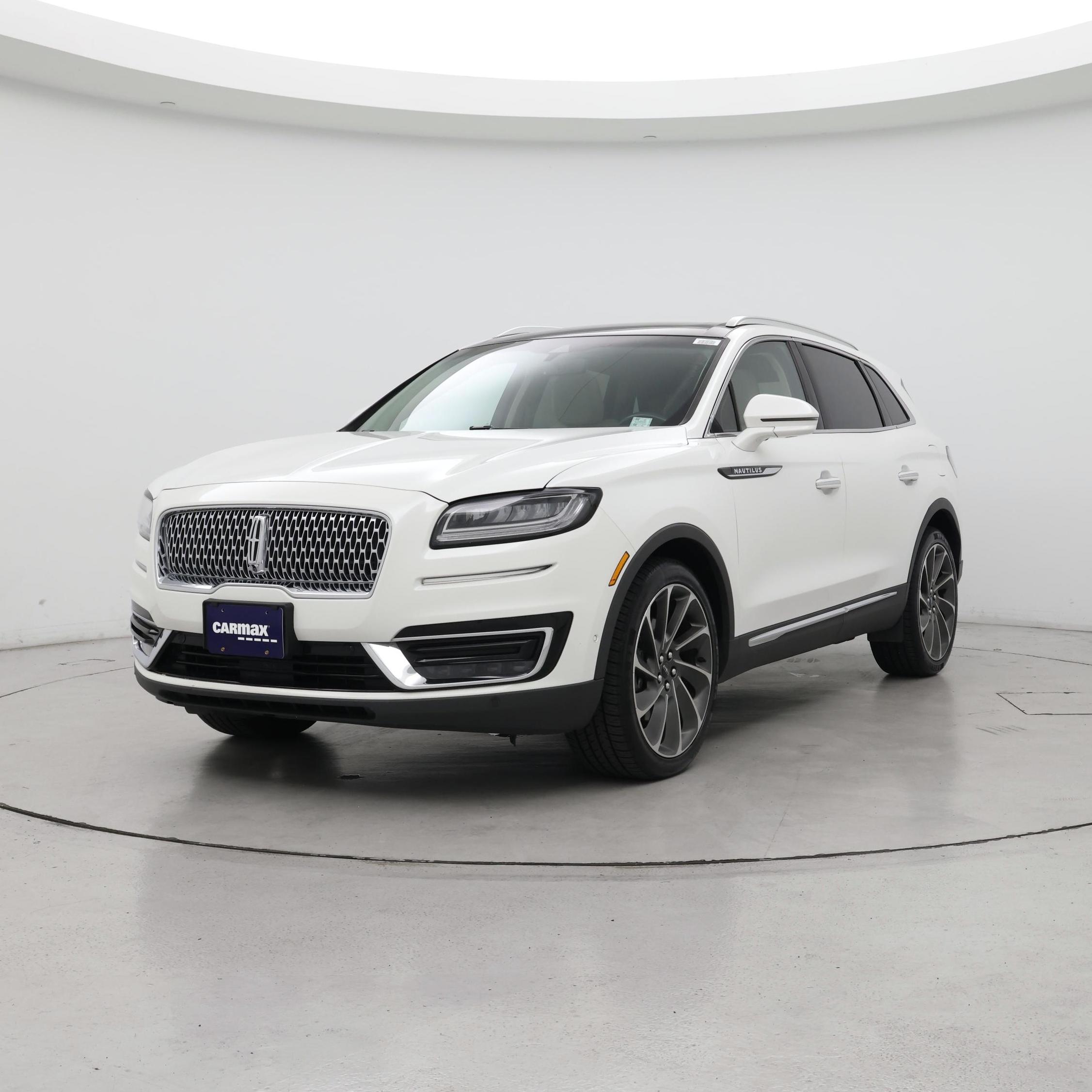 Thumbnail: 2020 Lincoln Nautilus - 4