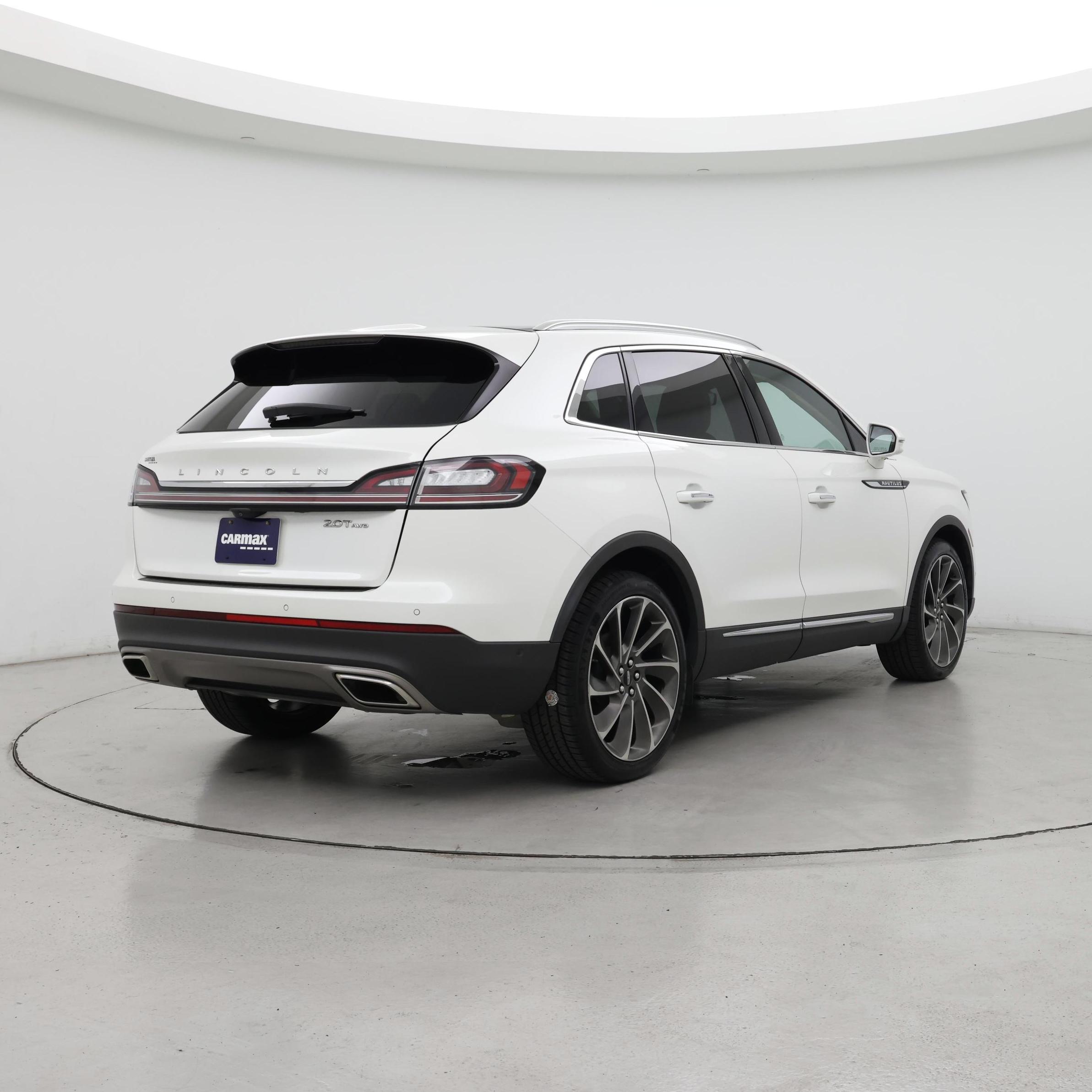 Thumbnail: 2020 Lincoln Nautilus - 8