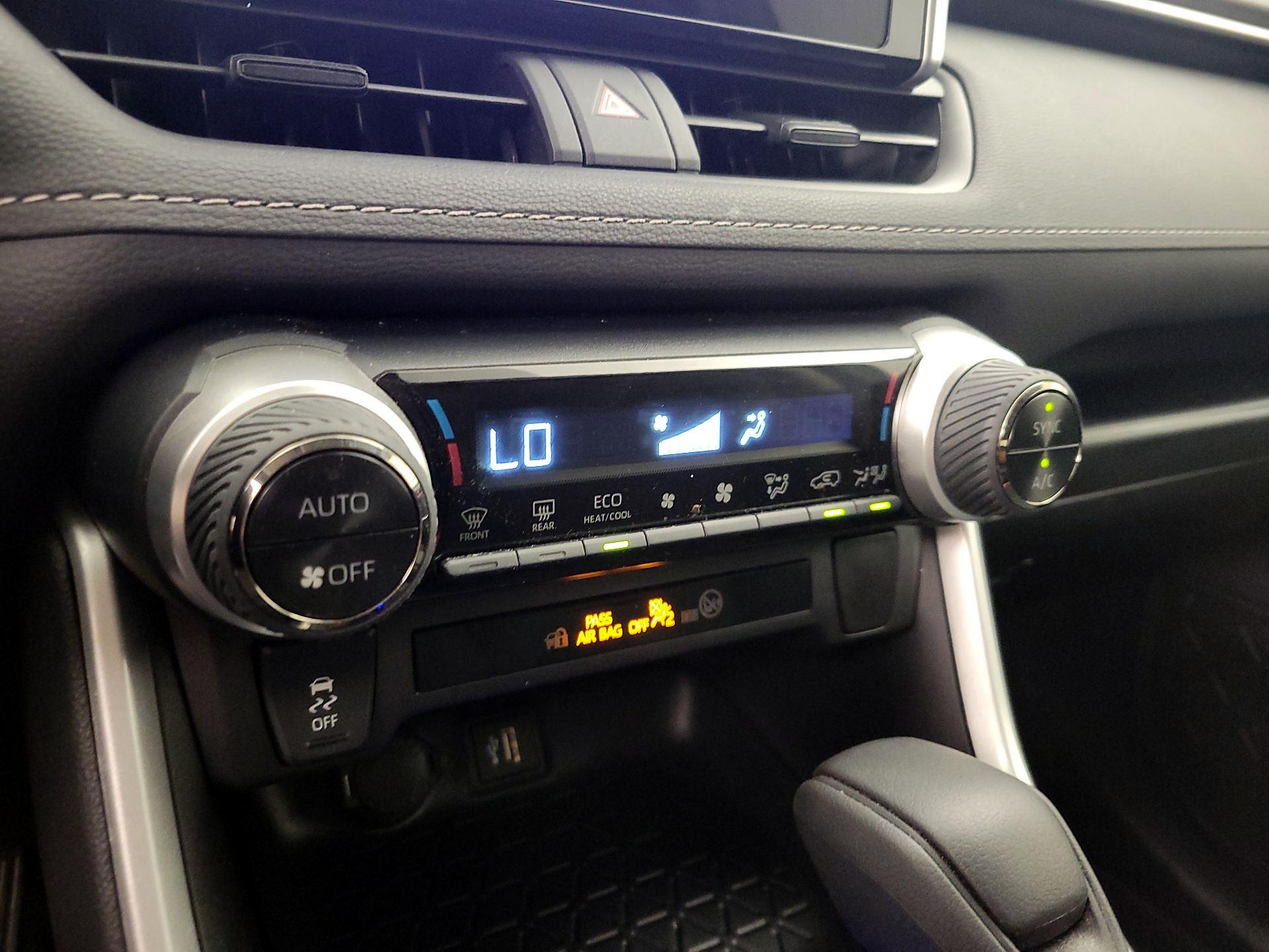 Thumbnail: 2024 Toyota RAV4 - 16