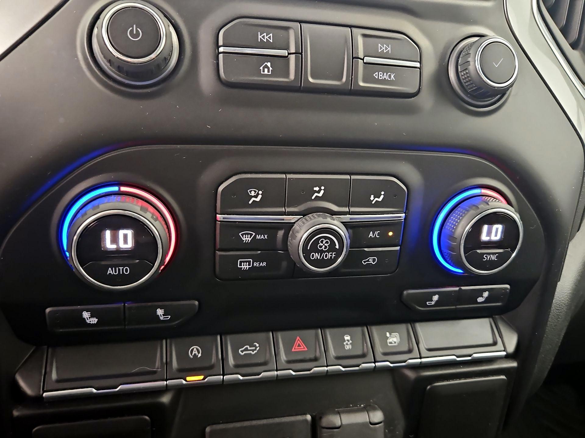 Thumbnail: 2019 Chevrolet Silverado 1500 - 16