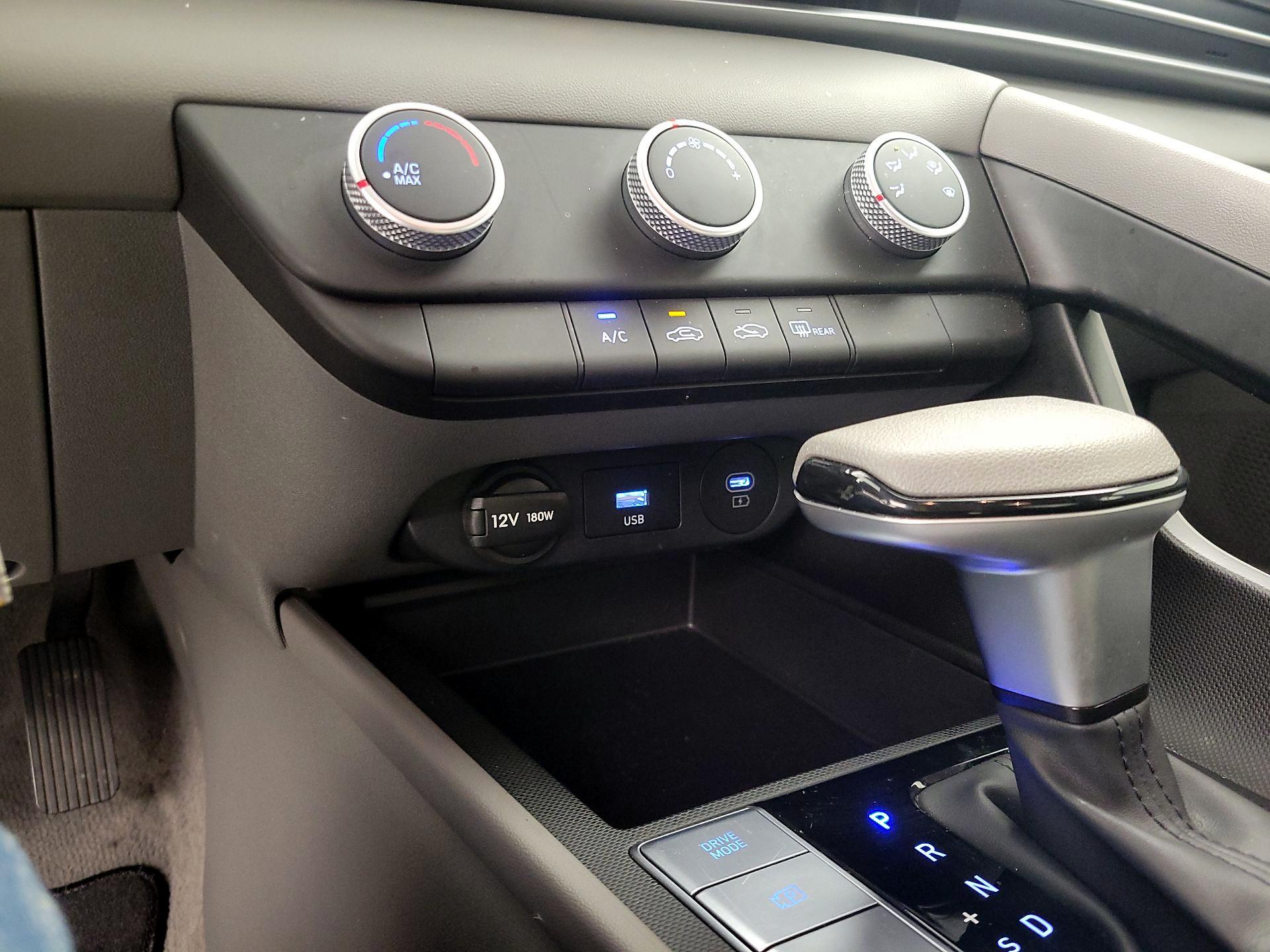 Thumbnail: 2025 Hyundai Elantra - 18