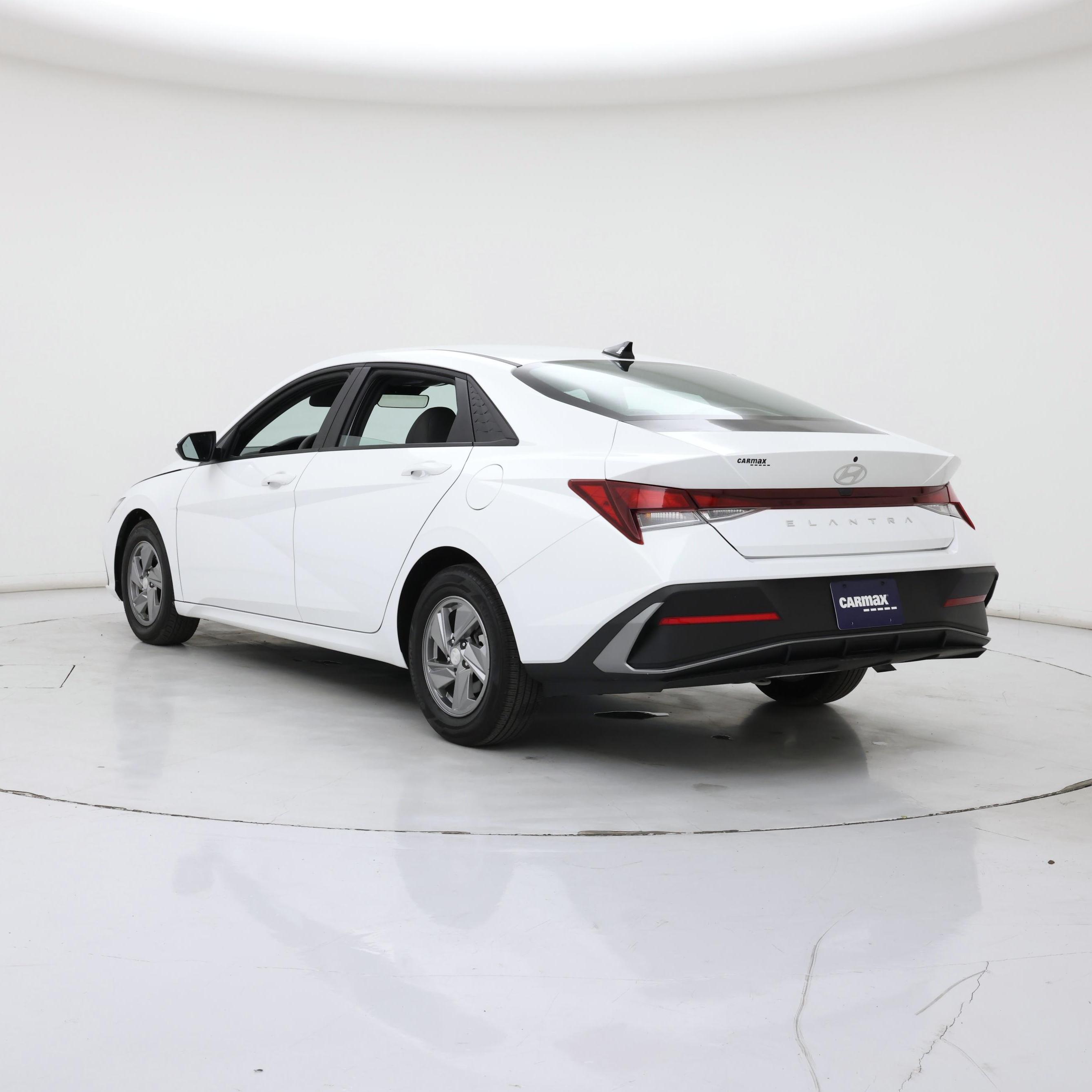 Thumbnail: 2025 Hyundai Elantra - 2