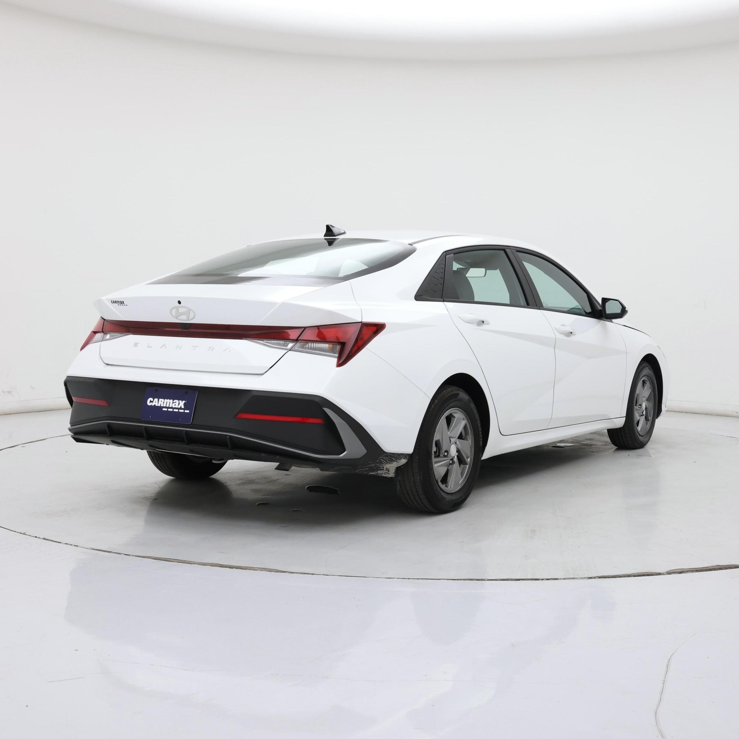 Thumbnail: 2025 Hyundai Elantra - 8