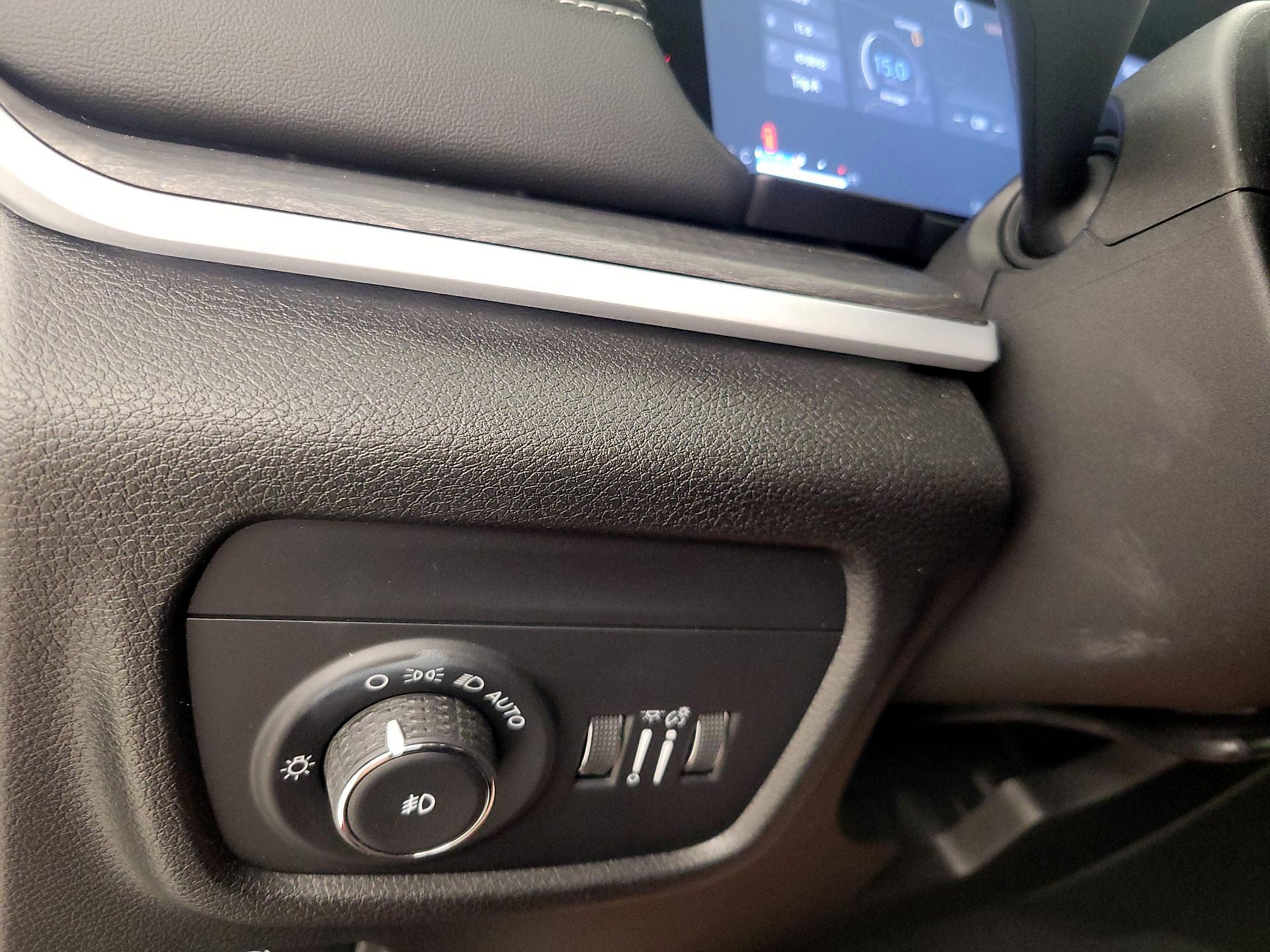 Thumbnail: 2024 Jeep Grand Cherokee - 13