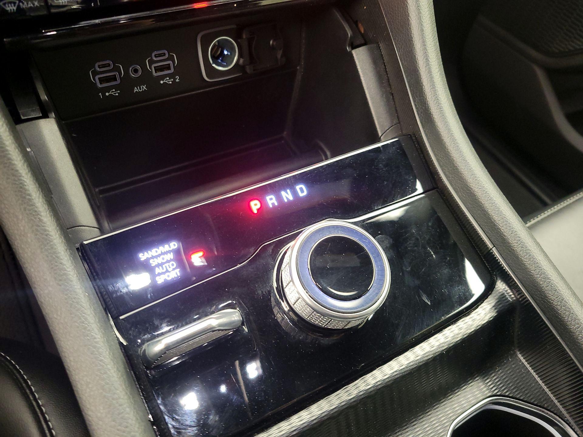 Thumbnail: 2024 Jeep Grand Cherokee - 18