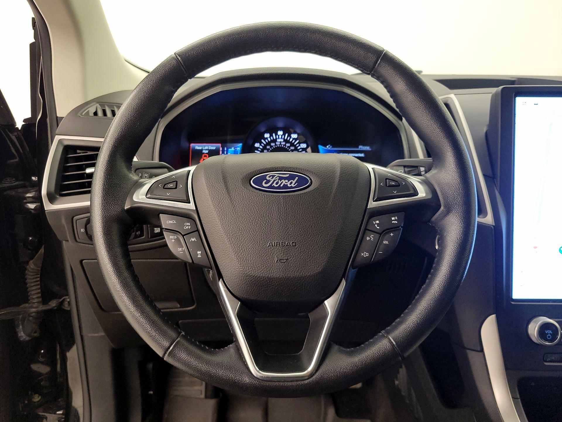 Thumbnail: 2023 Ford Edge - 10