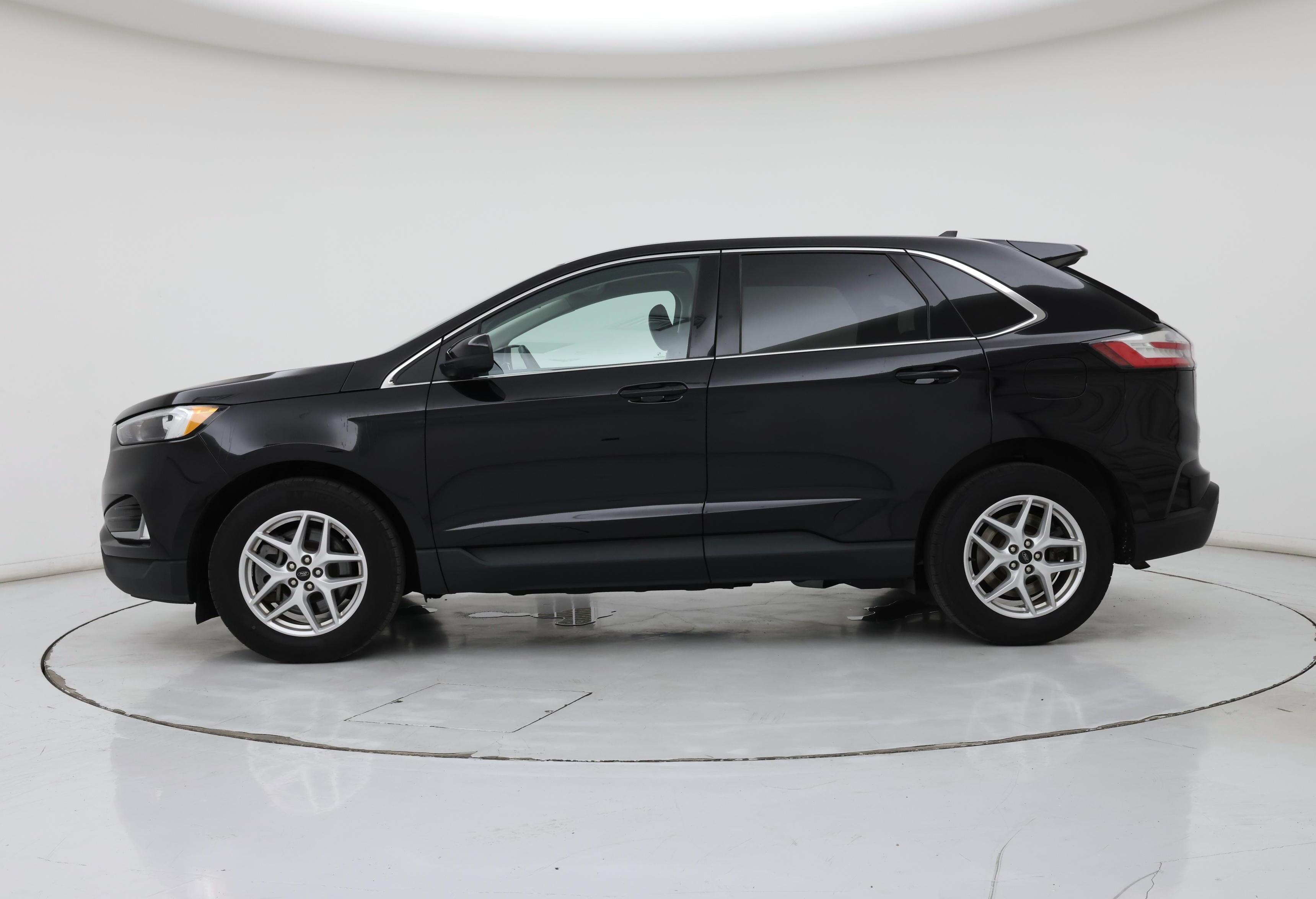 Thumbnail: 2023 Ford Edge - 3