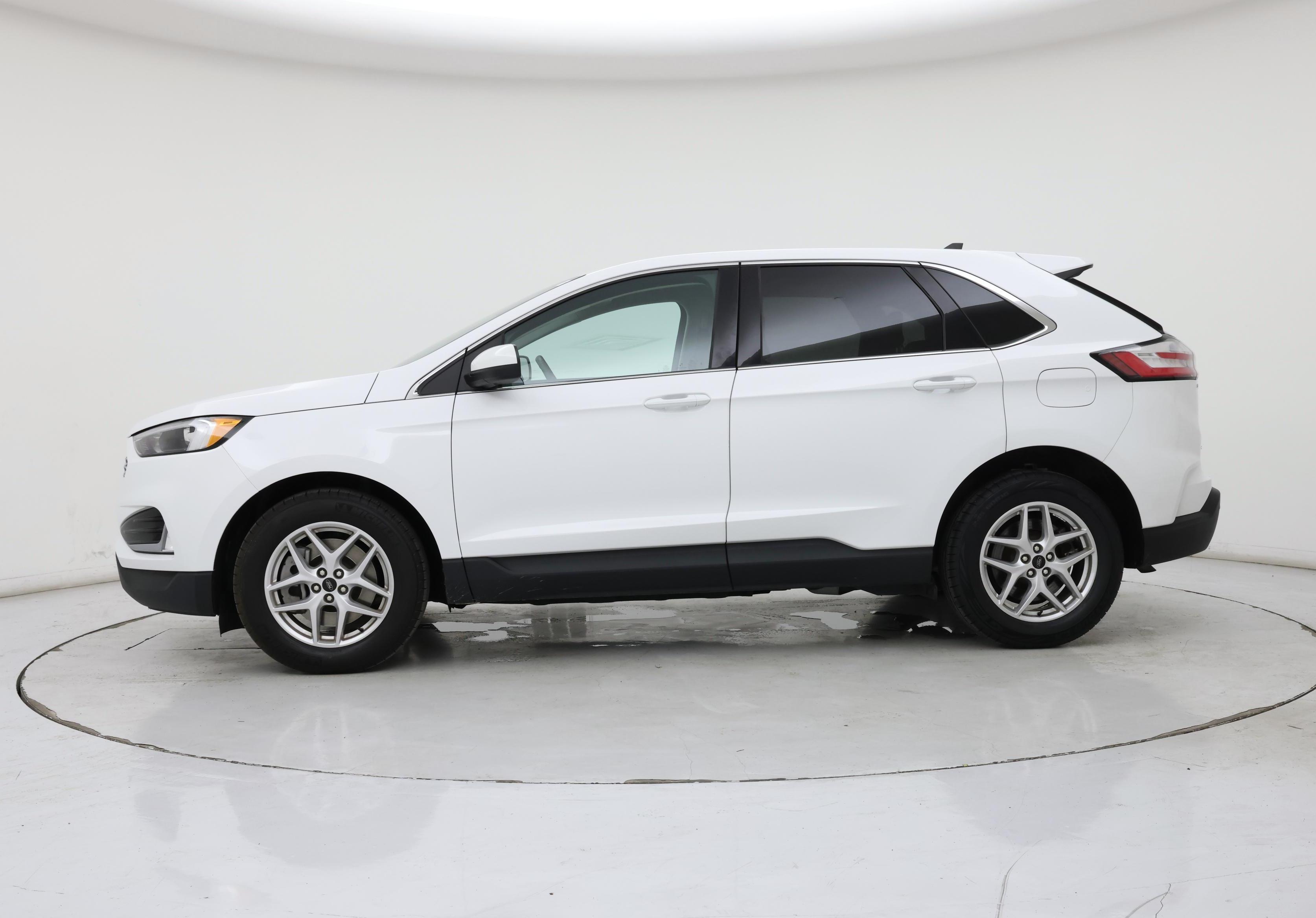 Thumbnail: 2023 Ford Edge - 3