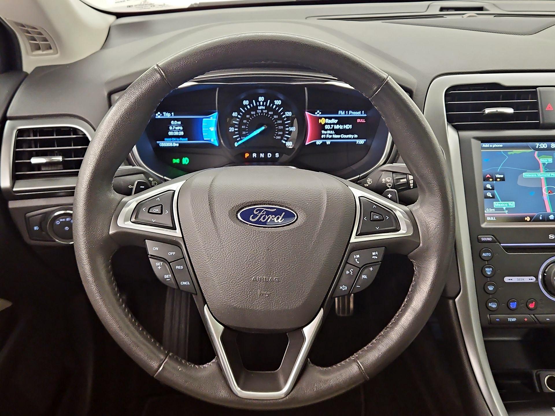 Thumbnail: 2016 Ford Fusion - 10