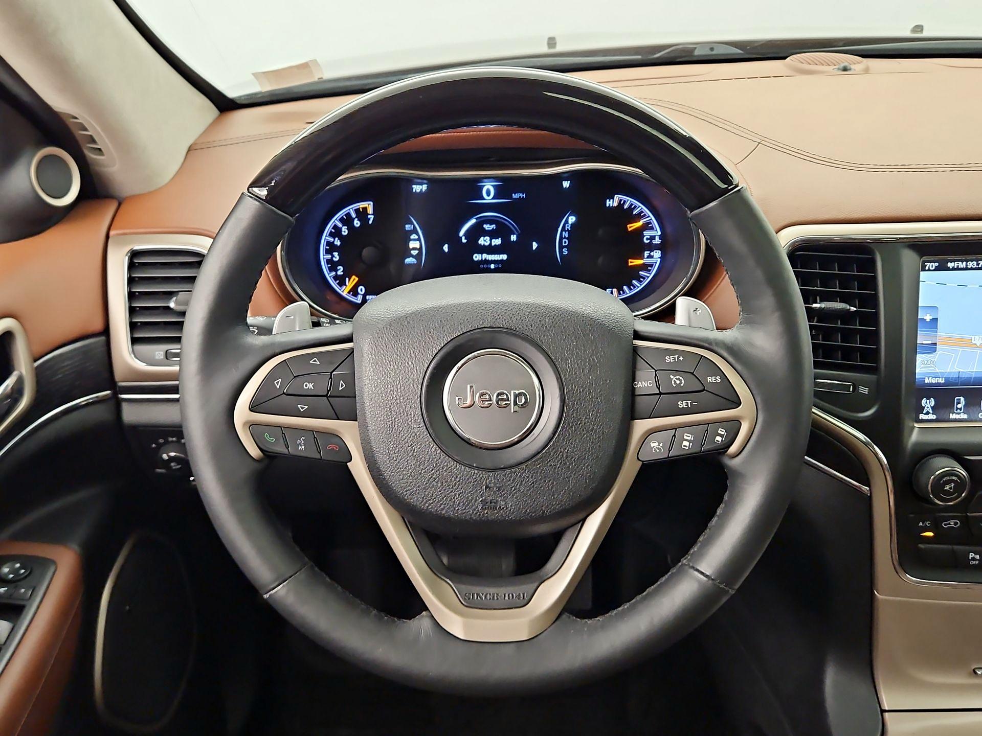Thumbnail: 2015 Jeep Grand Cherokee - 10