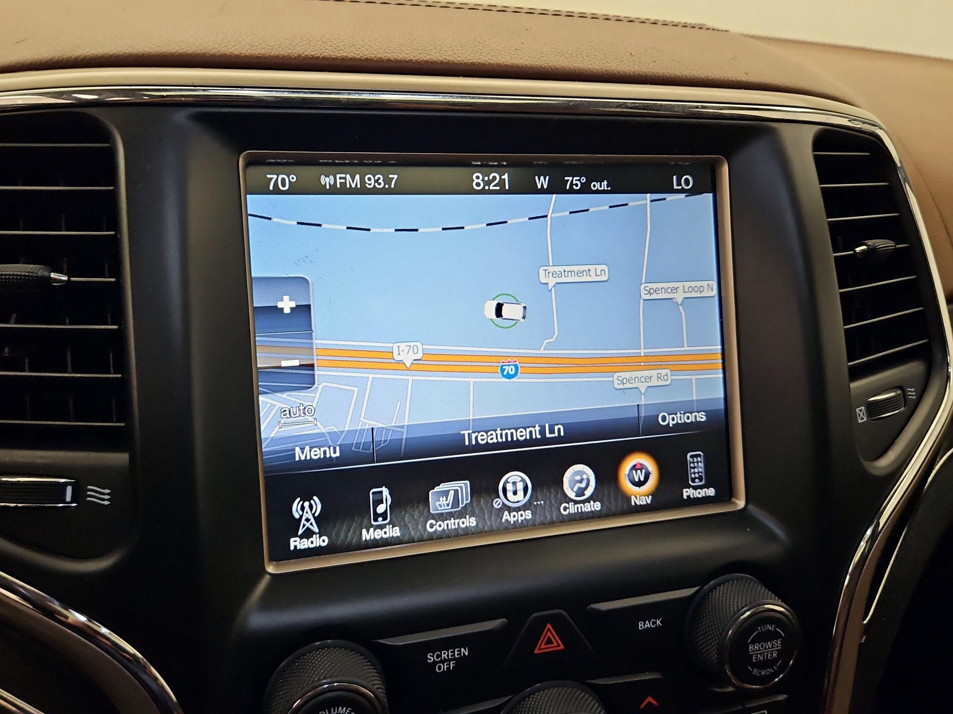 Thumbnail: 2015 Jeep Grand Cherokee - 14
