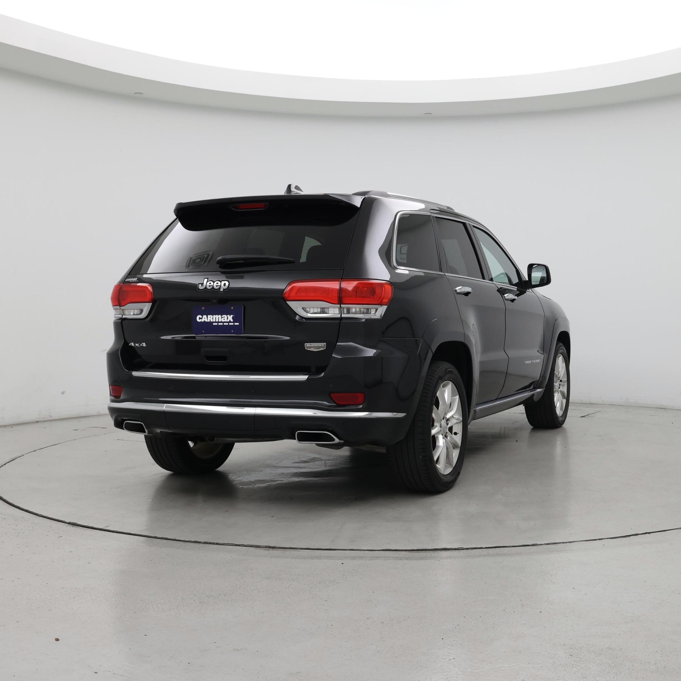 Thumbnail: 2015 Jeep Grand Cherokee - 8