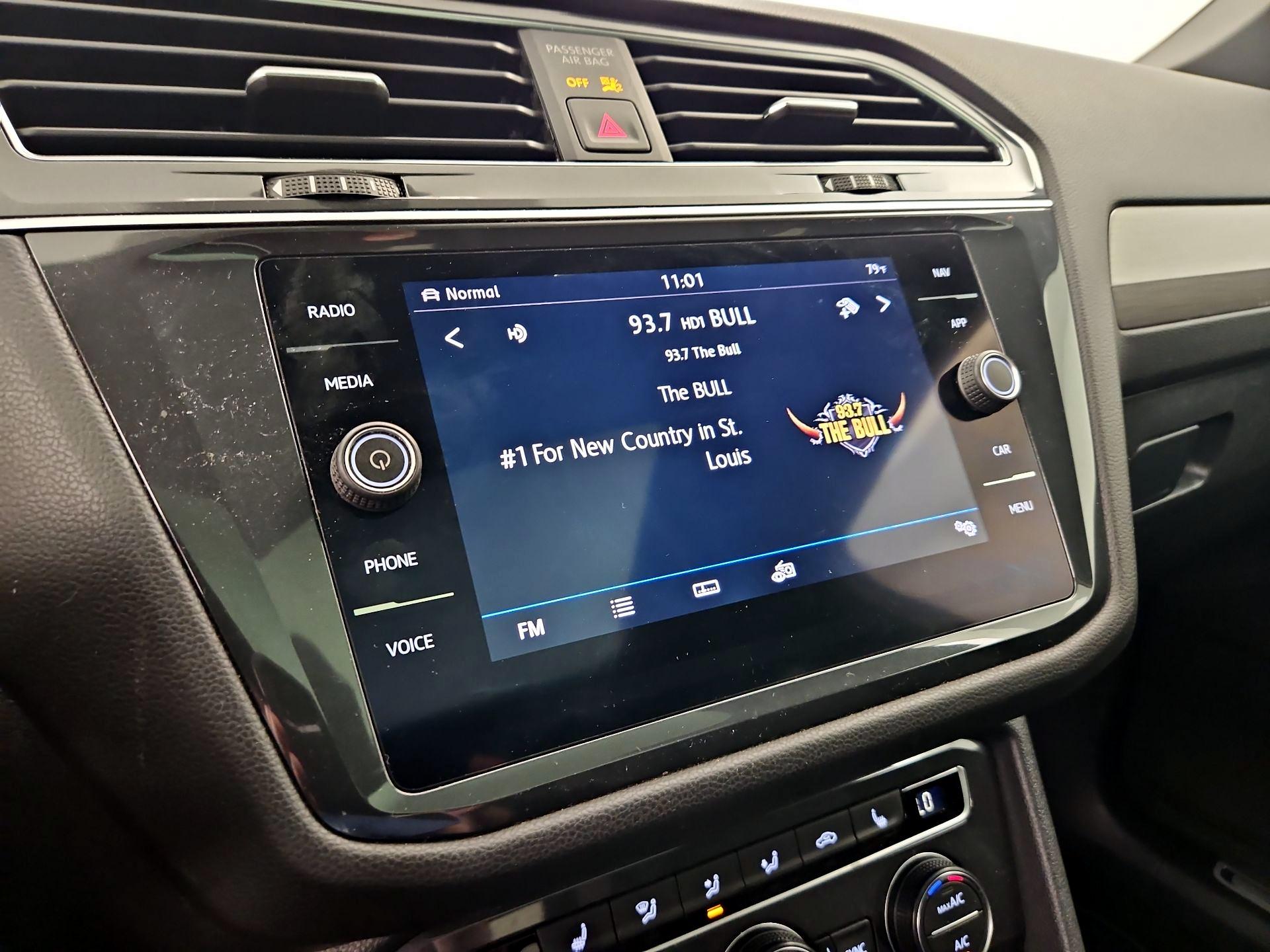 Thumbnail: 2019 Volkswagen Tiguan - 16