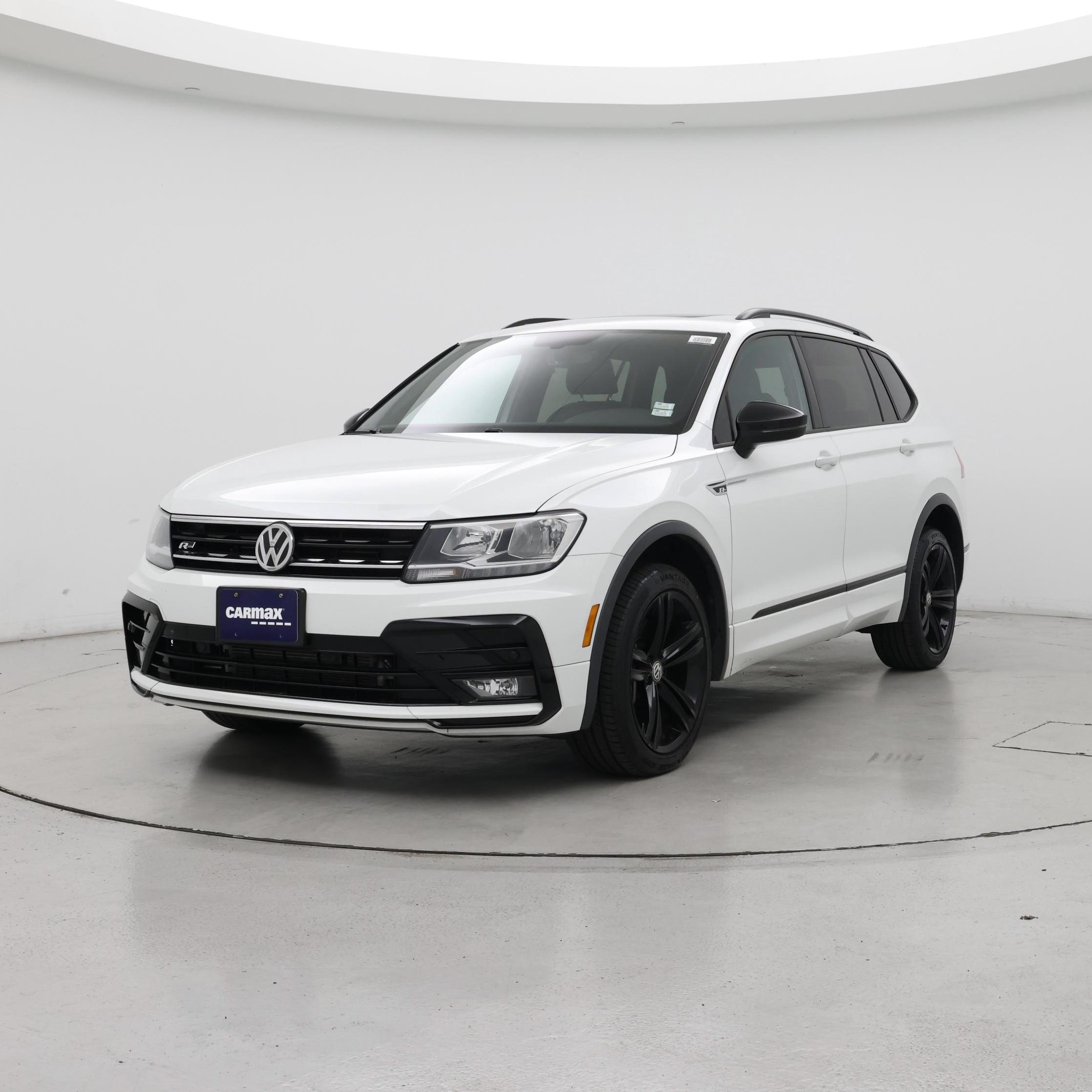 Thumbnail: 2019 Volkswagen Tiguan - 4