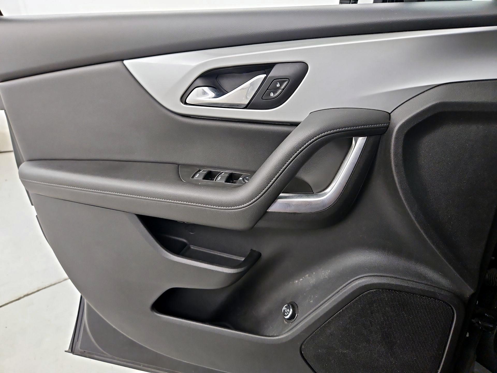 Thumbnail: 2020 Chevrolet Blazer - 12