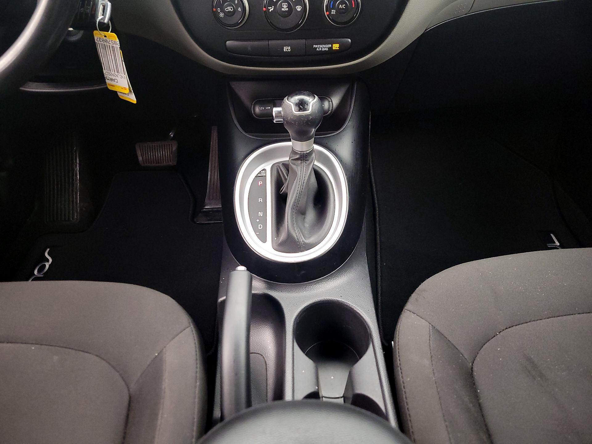 Thumbnail: 2016 Kia Soul - 16