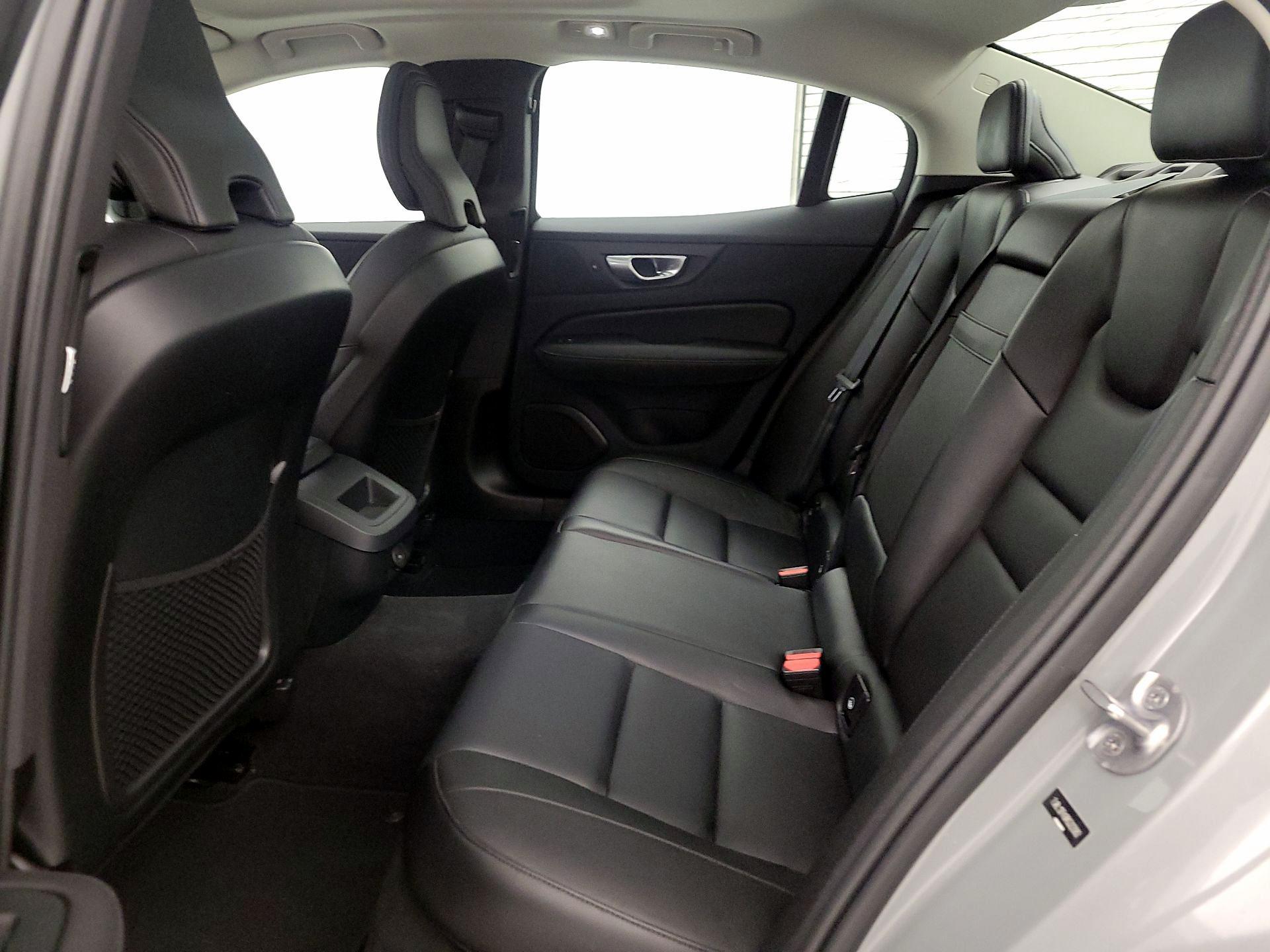 Thumbnail: 2024 Volvo S60 - 20