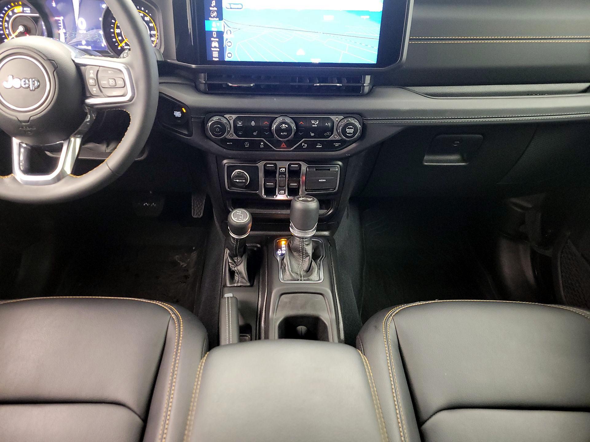 Thumbnail: 2024 Jeep Wrangler - 18