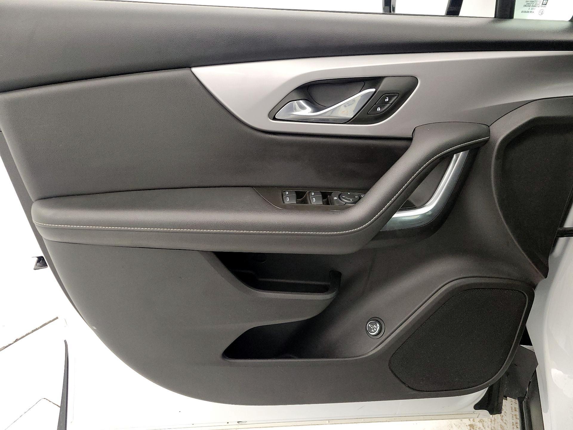 Thumbnail: 2023 Chevrolet Blazer - 12