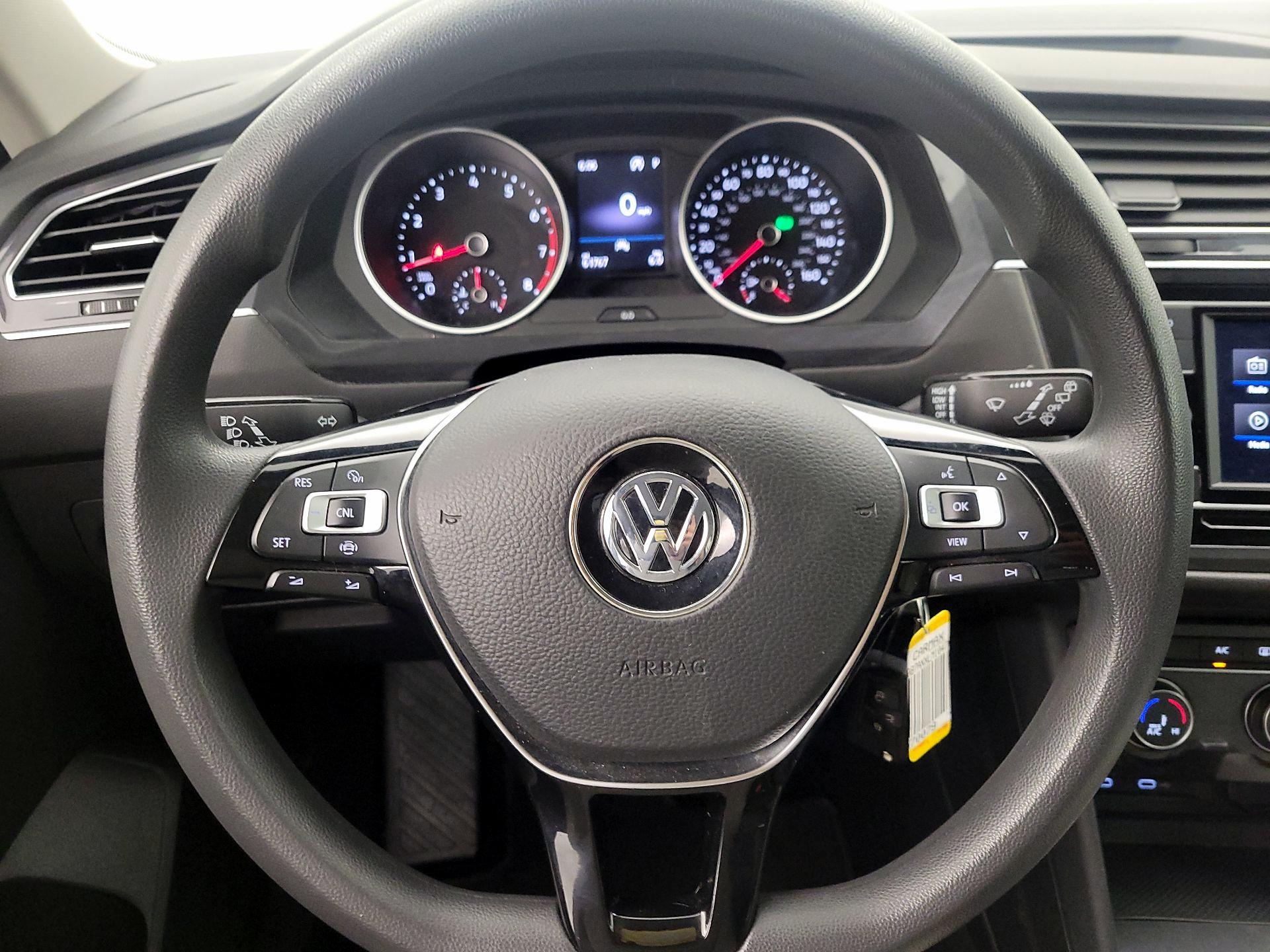 Thumbnail: 2020 Volkswagen Tiguan - 10