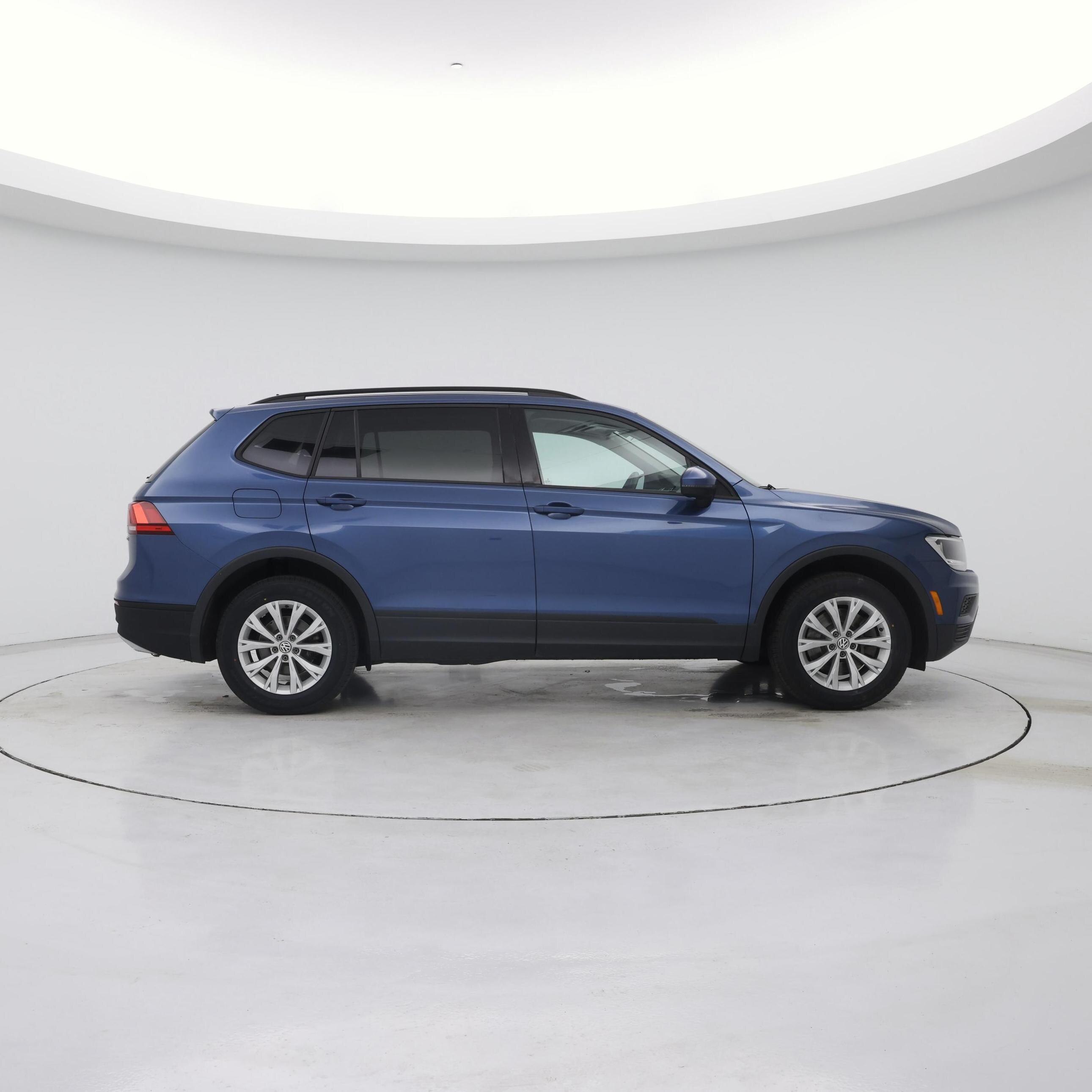 Thumbnail: 2020 Volkswagen Tiguan - 7