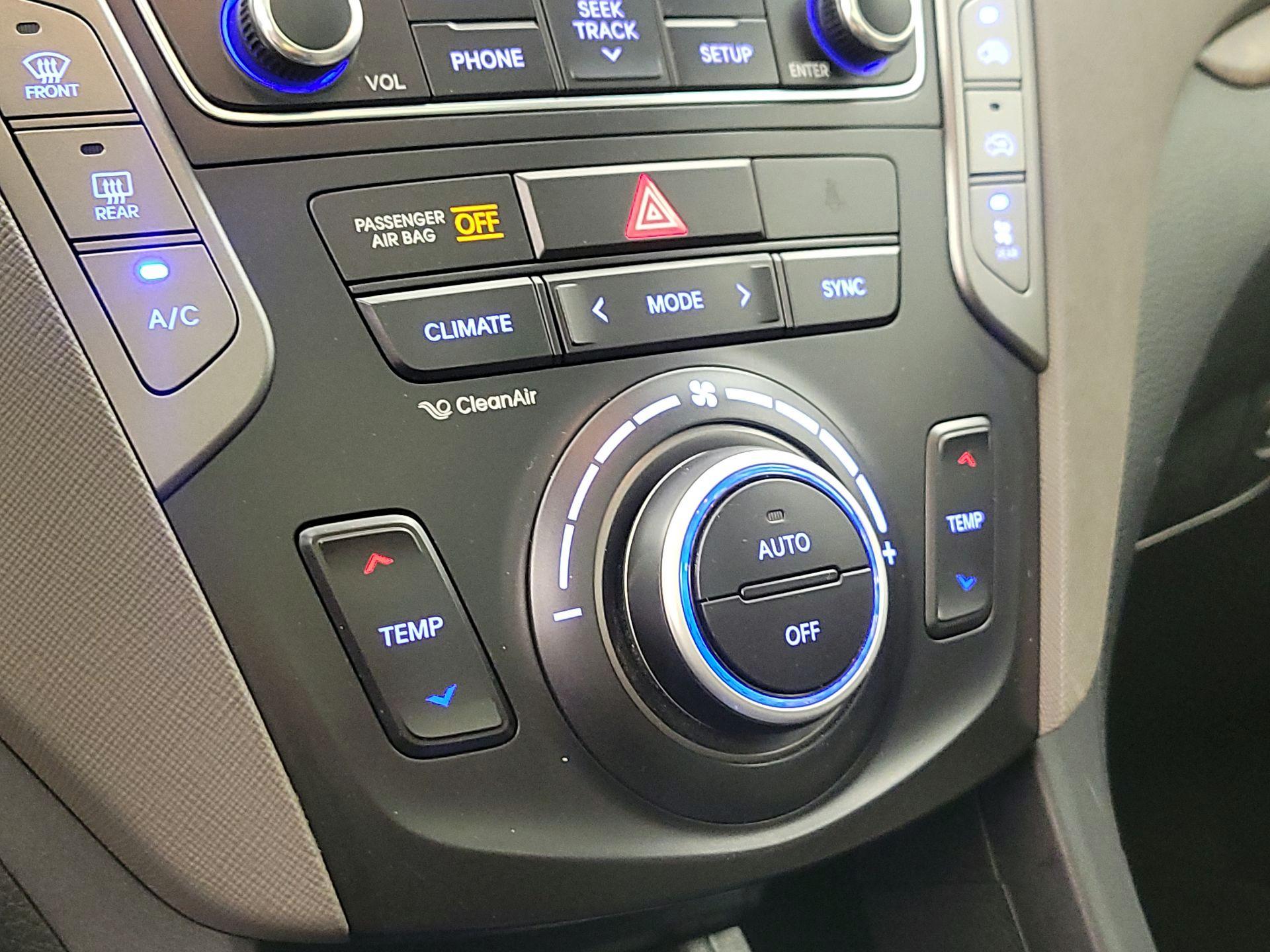 Thumbnail: 2017 Hyundai Santa Fe - 17