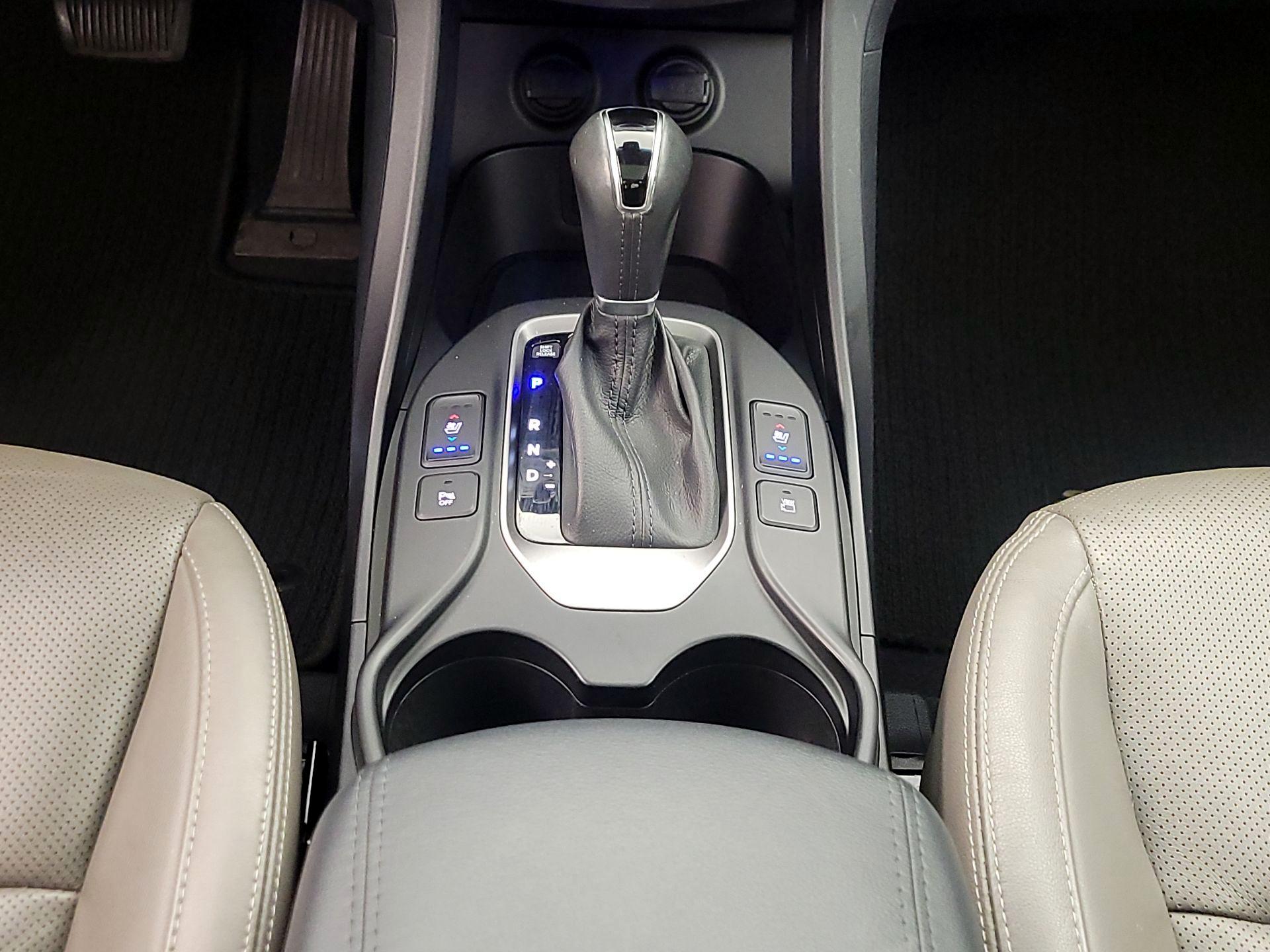 Thumbnail: 2017 Hyundai Santa Fe - 18