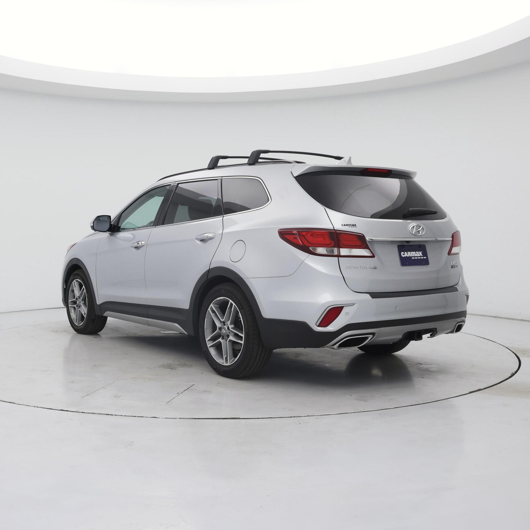 Thumbnail: 2017 Hyundai Santa Fe - 2