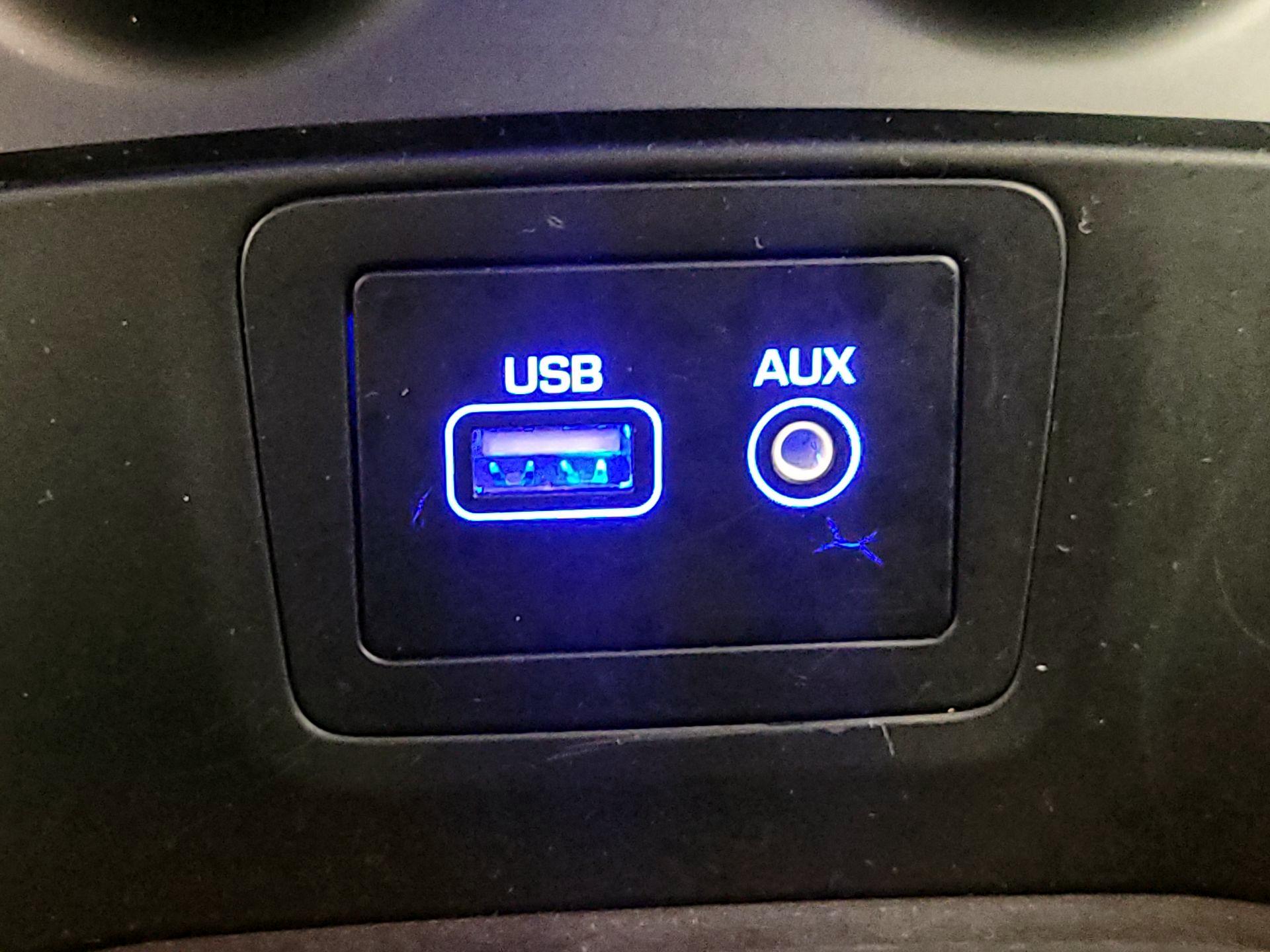 Thumbnail: 2017 Hyundai Santa Fe - 19