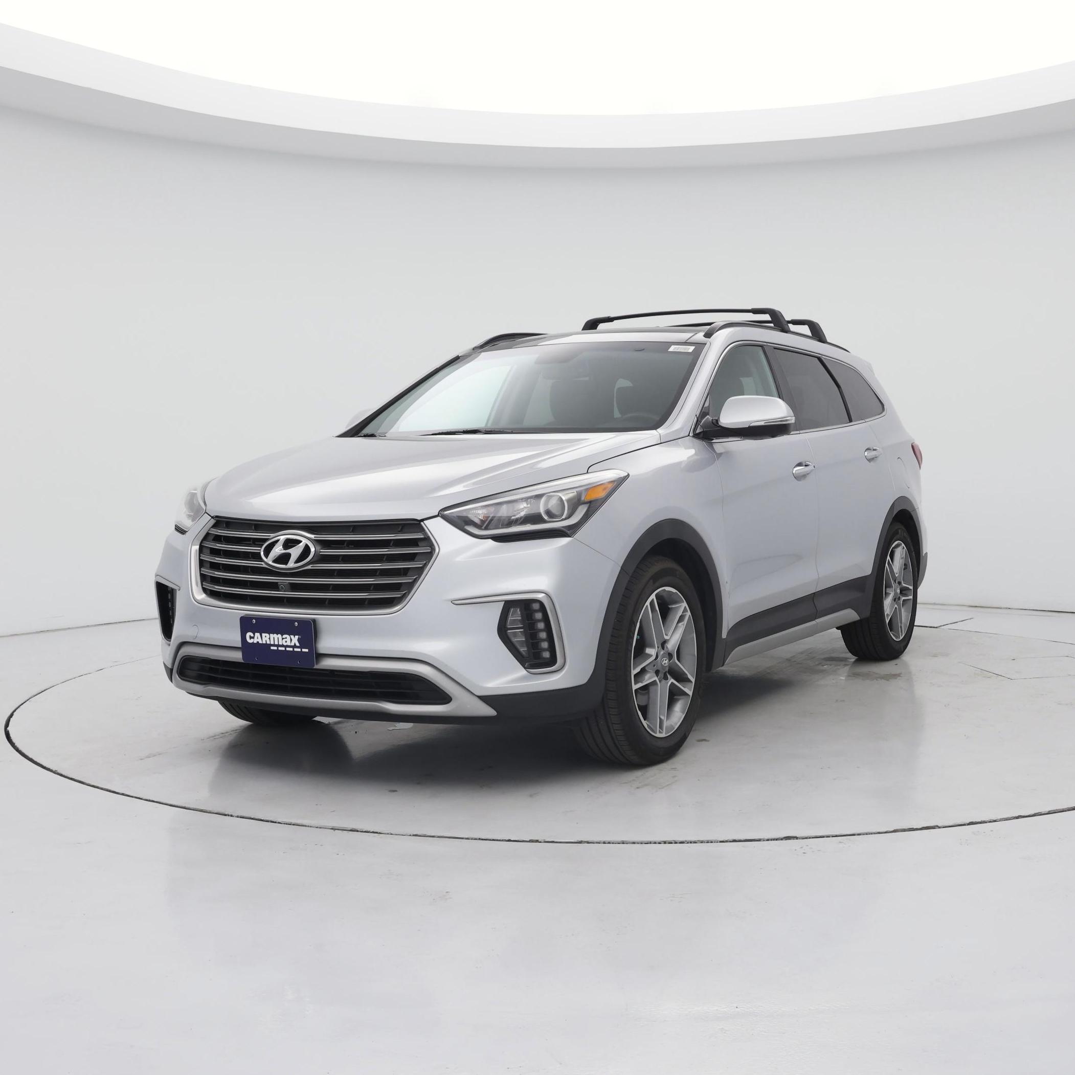 Thumbnail: 2017 Hyundai Santa Fe - 4