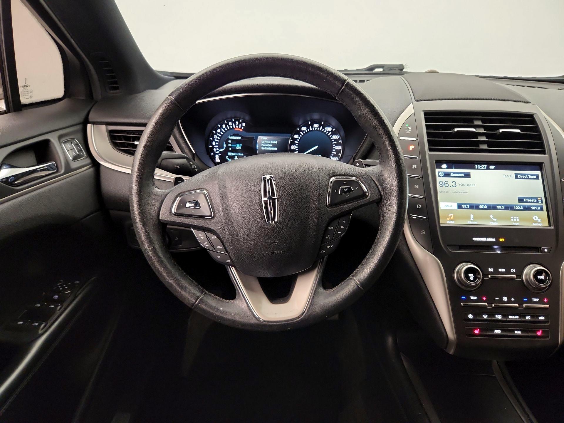 Thumbnail: 2016 Lincoln MKC - 10