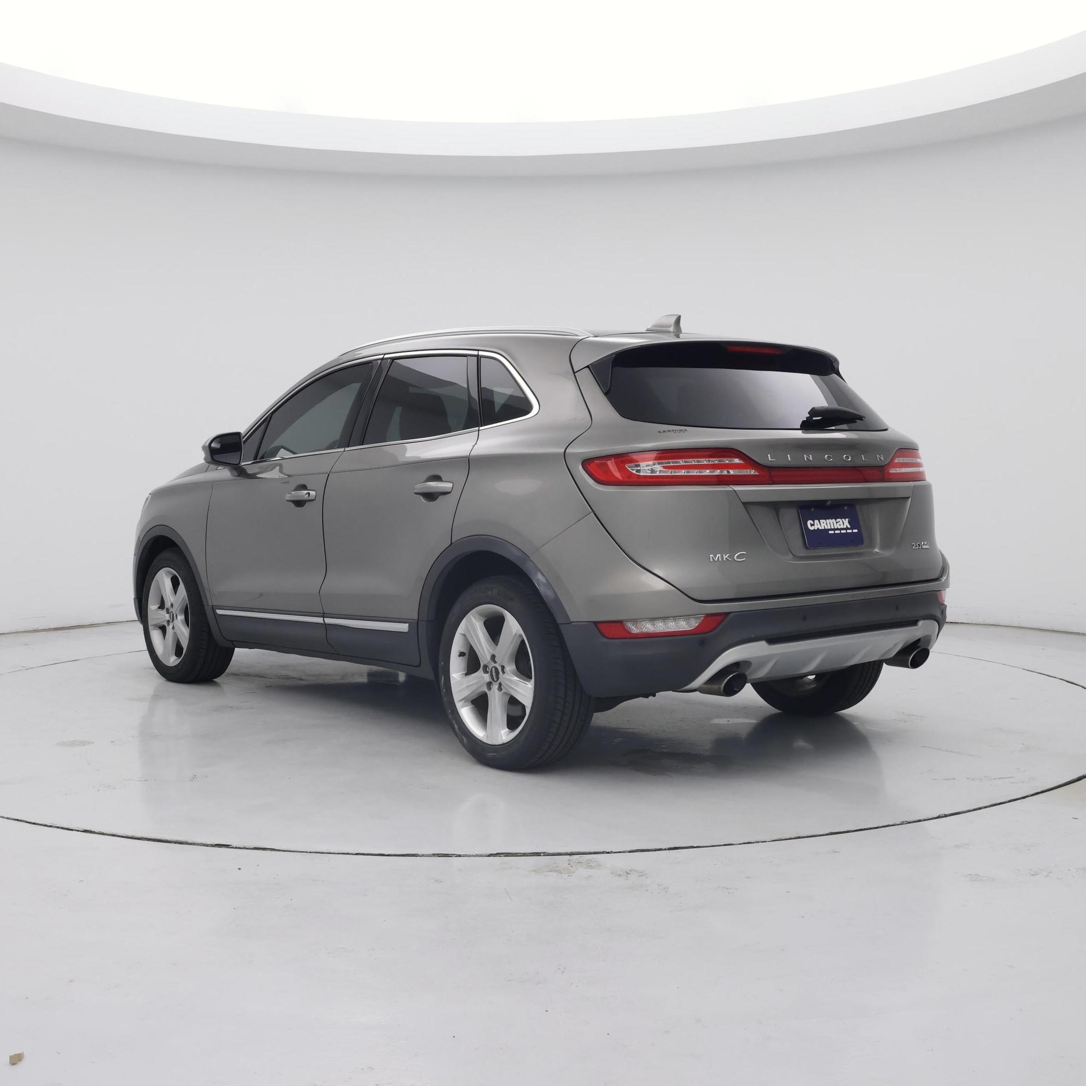 Thumbnail: 2016 Lincoln MKC - 2