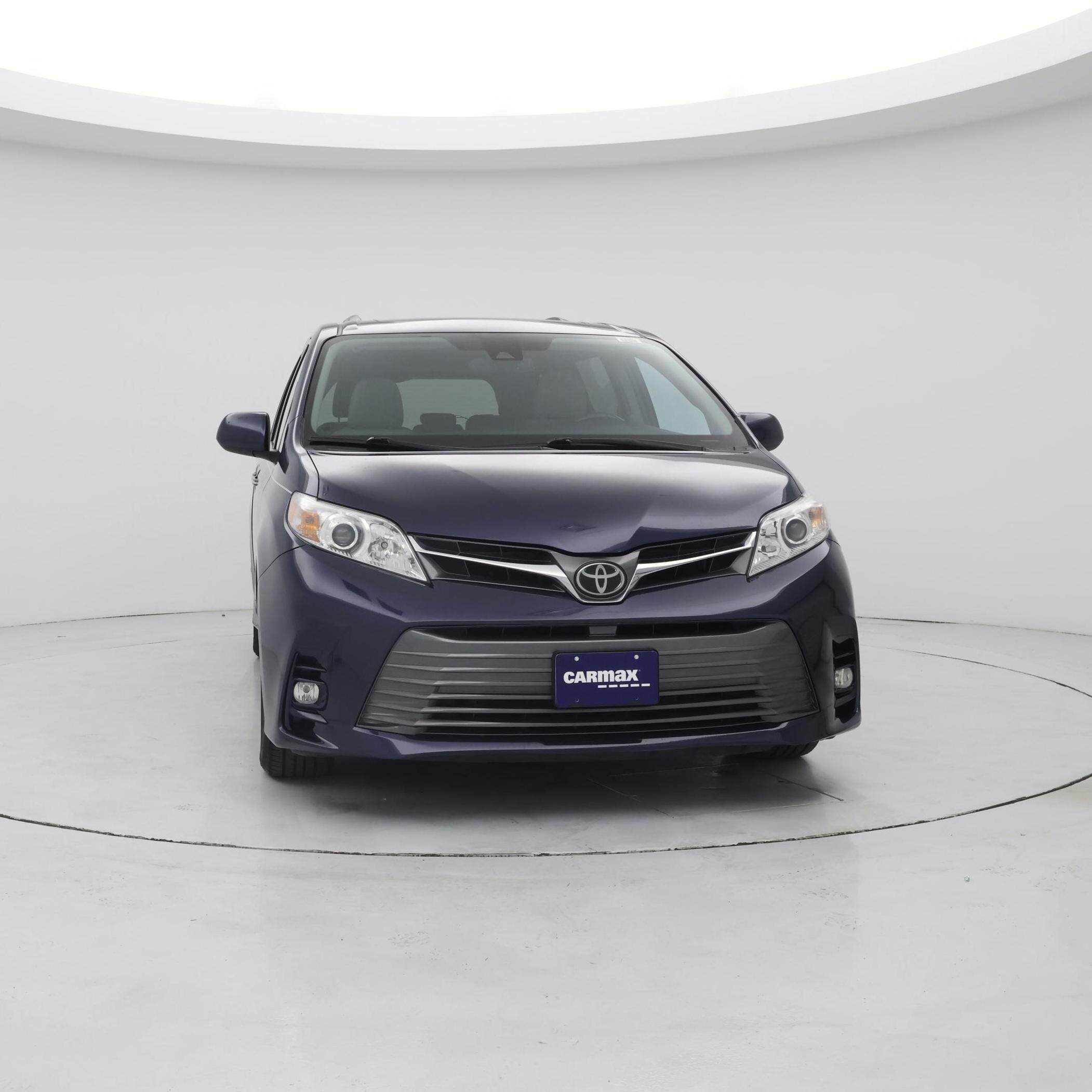 Thumbnail: 2018 Toyota Sienna - 5