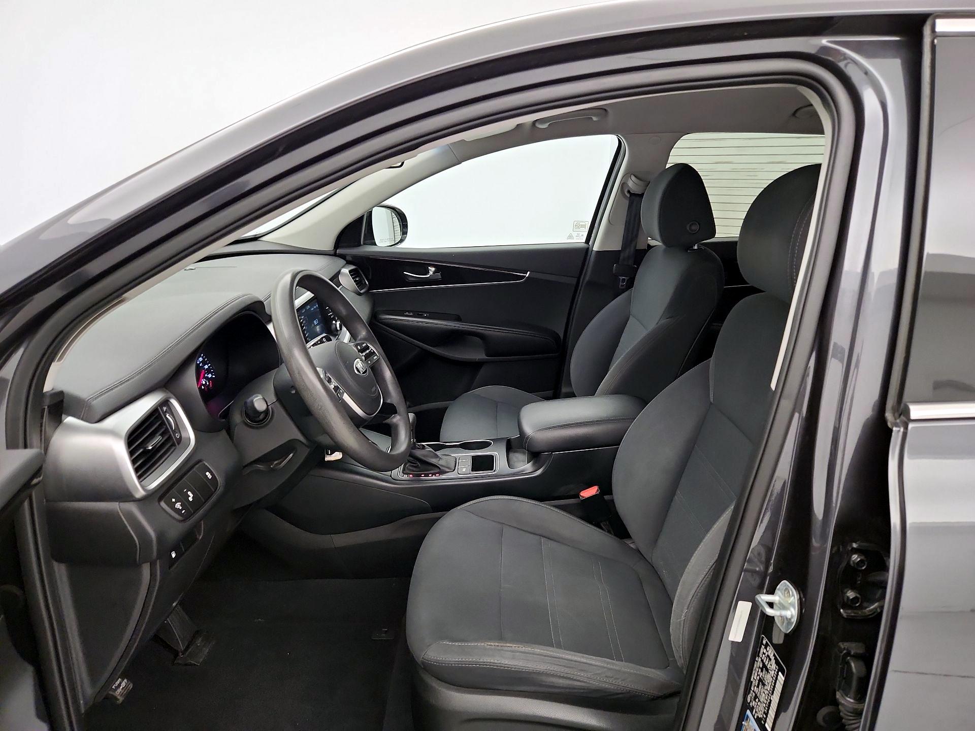 Thumbnail: 2019 Kia Sorento - 11