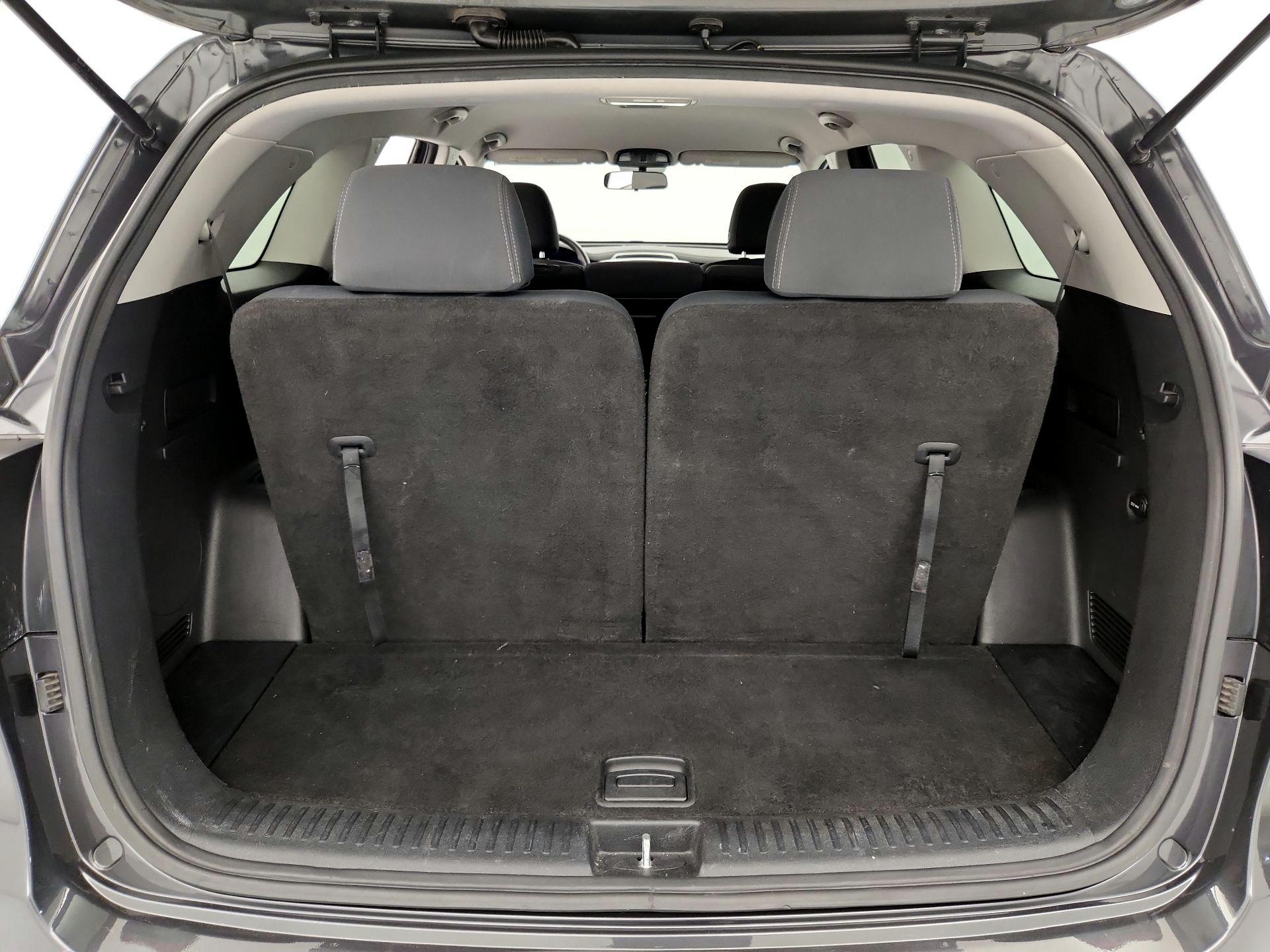 Thumbnail: 2019 Kia Sorento - 20
